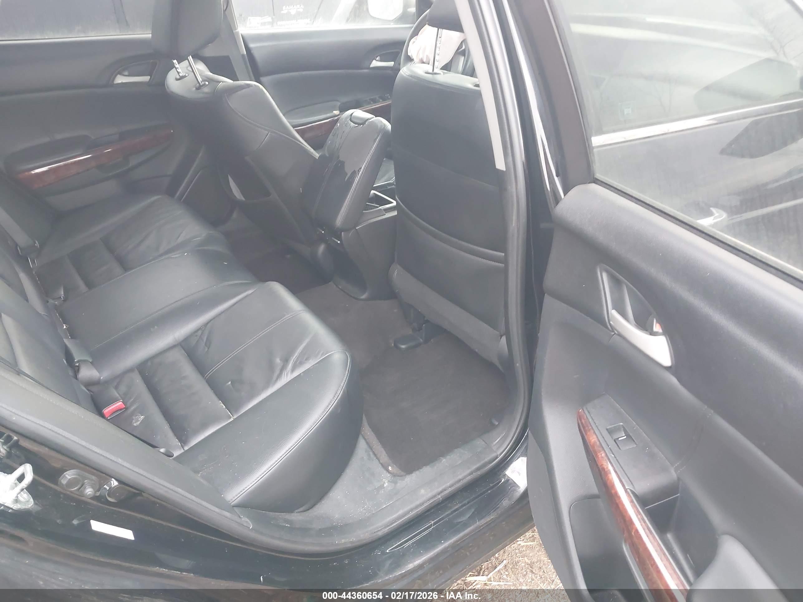 HONDA CROSSTOUR image 8