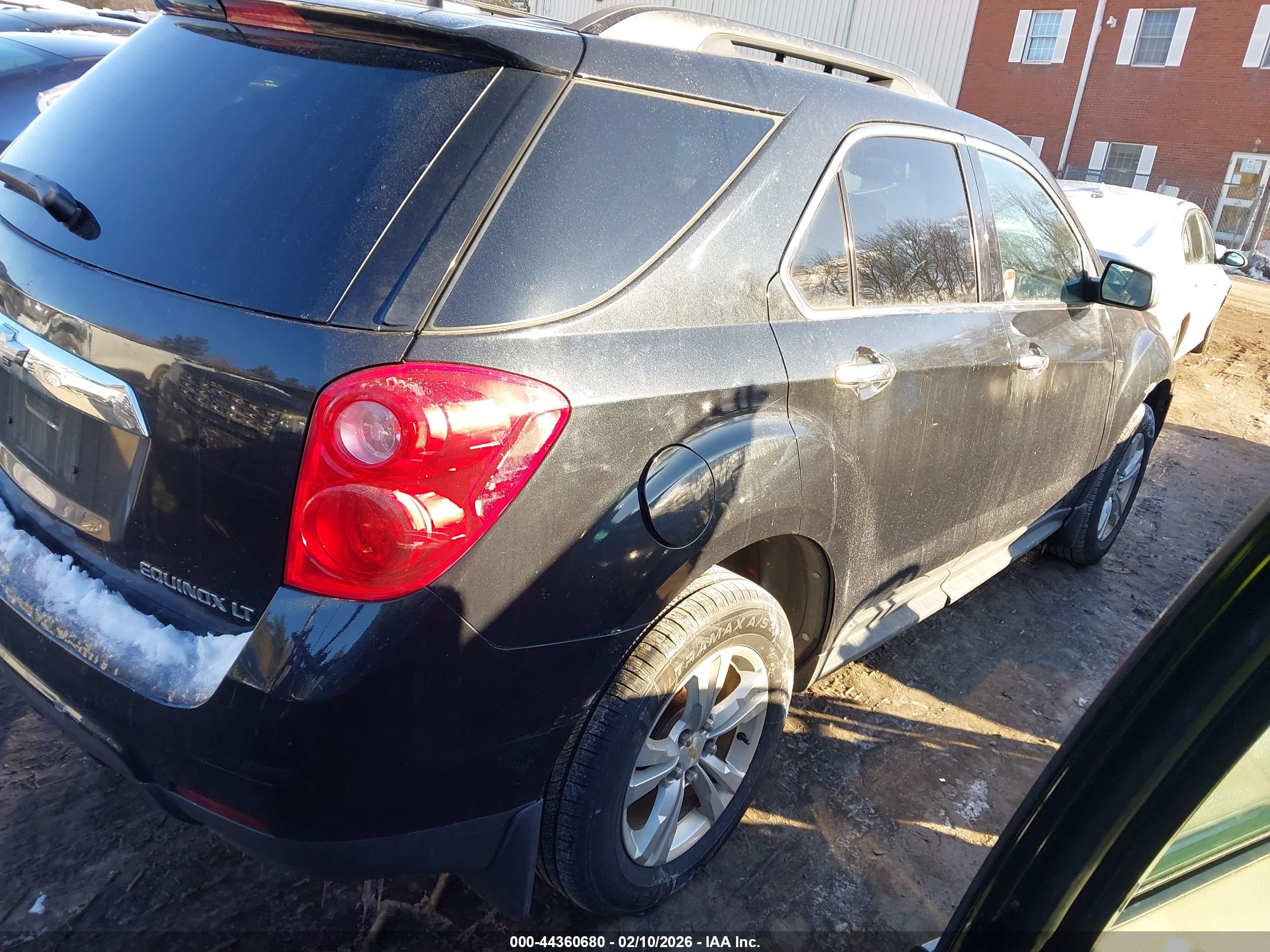 CHEVROLET EQUINOX image 4