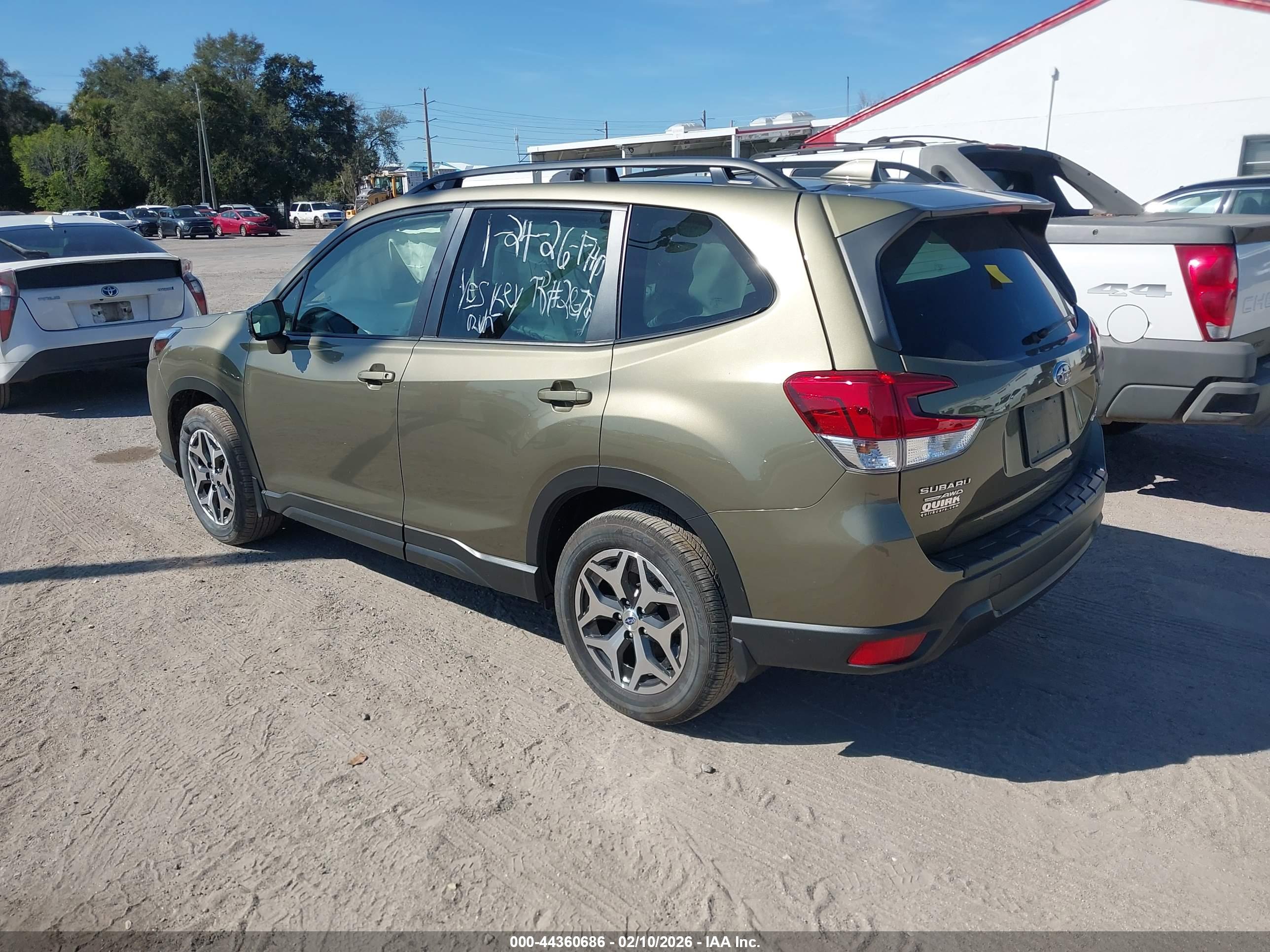 SUBARU FORESTER image 3