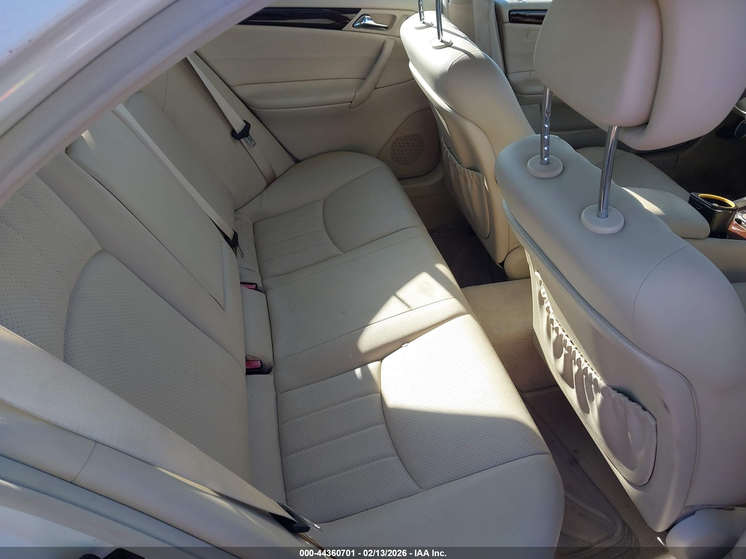 MERCEDES-BENZ C image 8