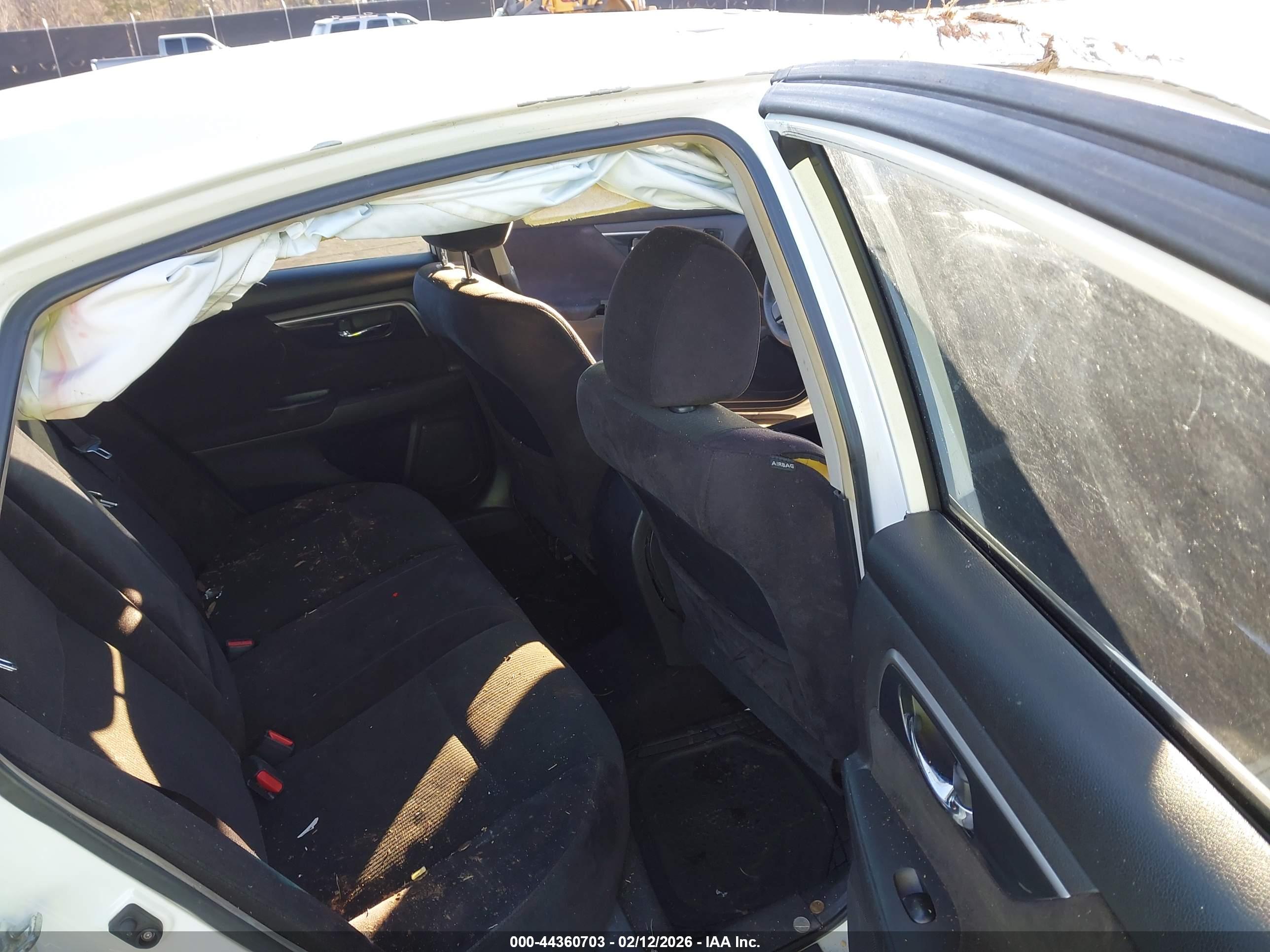 NISSAN ALTIMA image 8