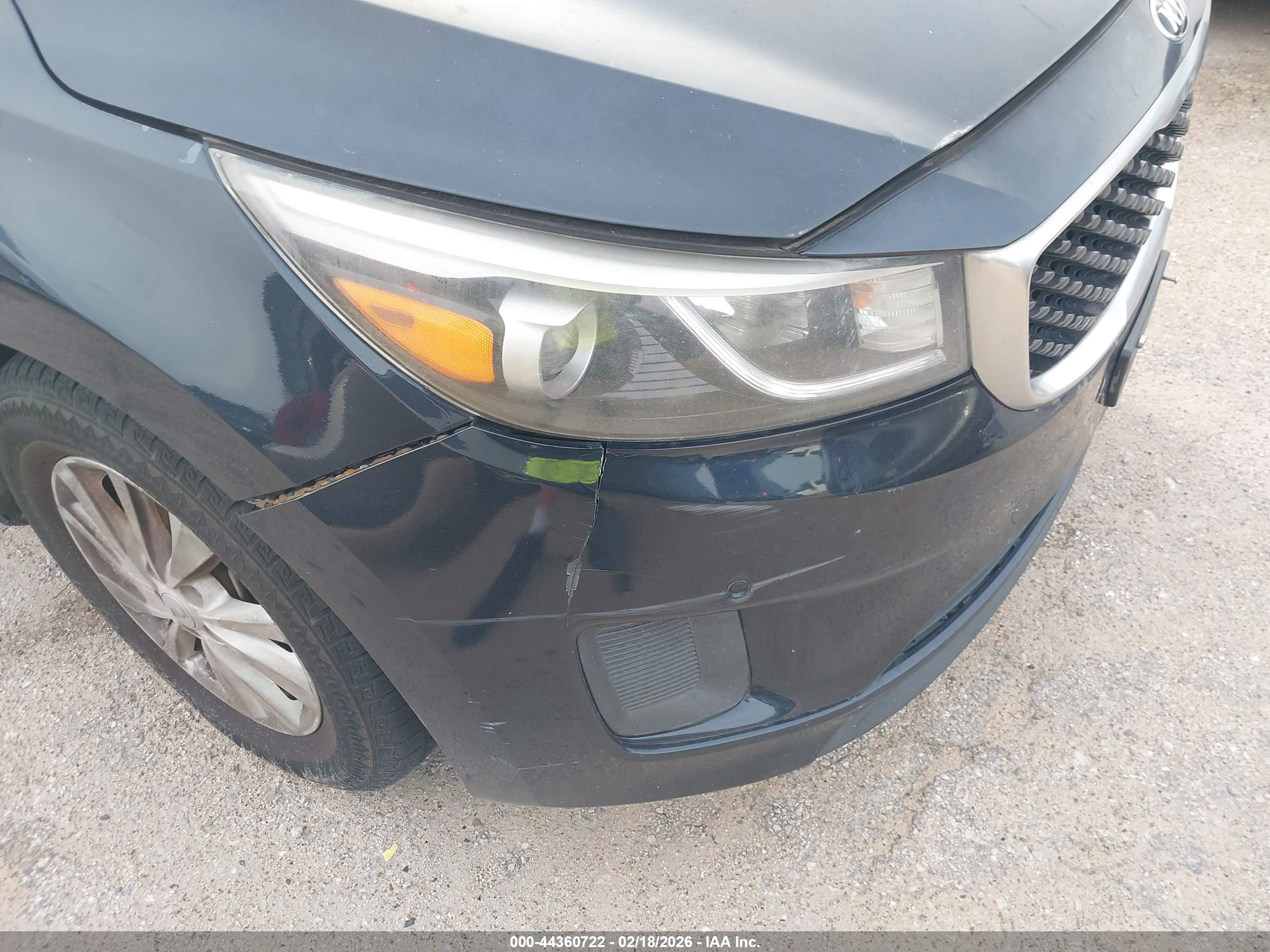 KIA SEDONA image 6