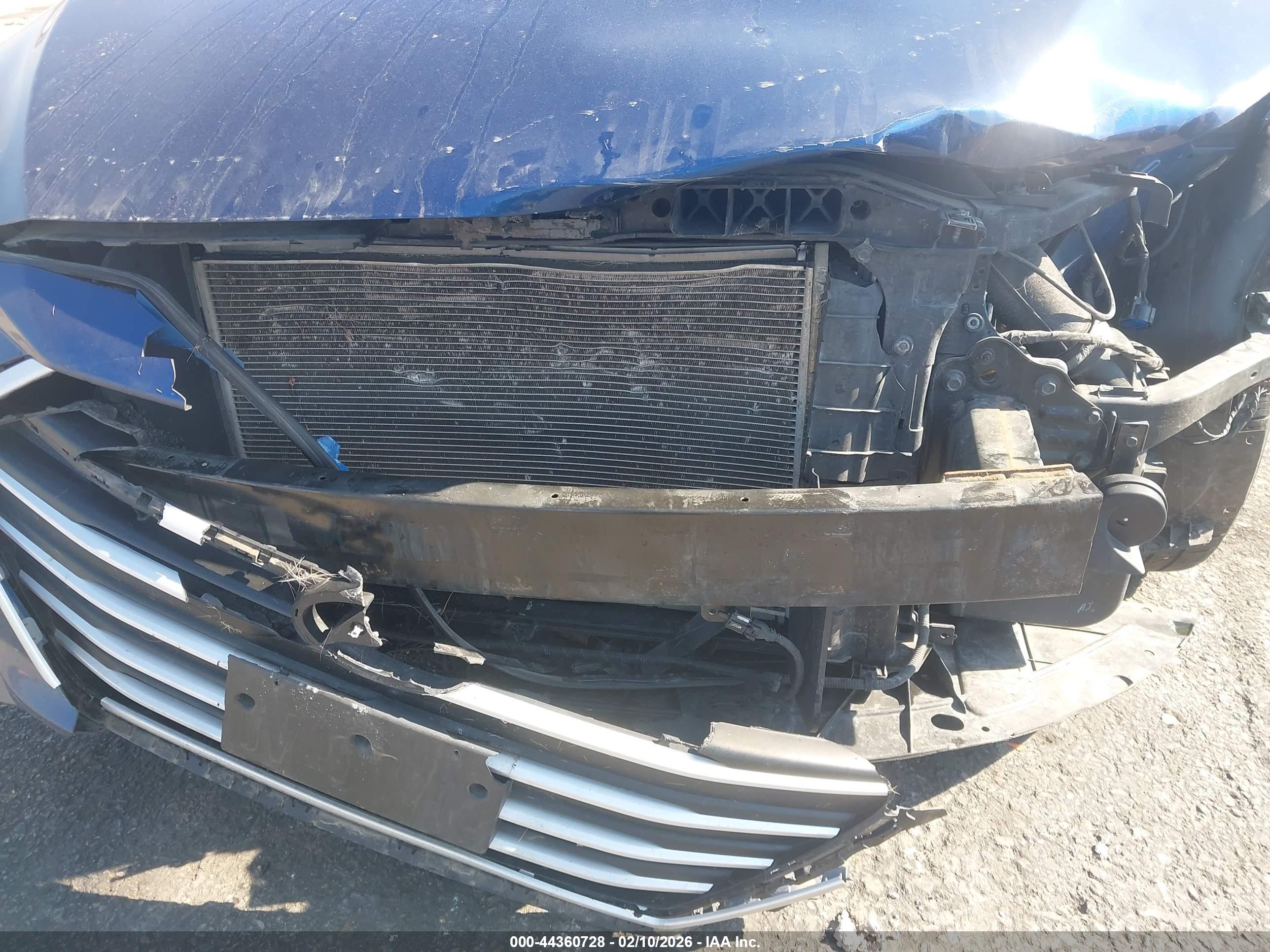 HYUNDAI ELANTRA image 6