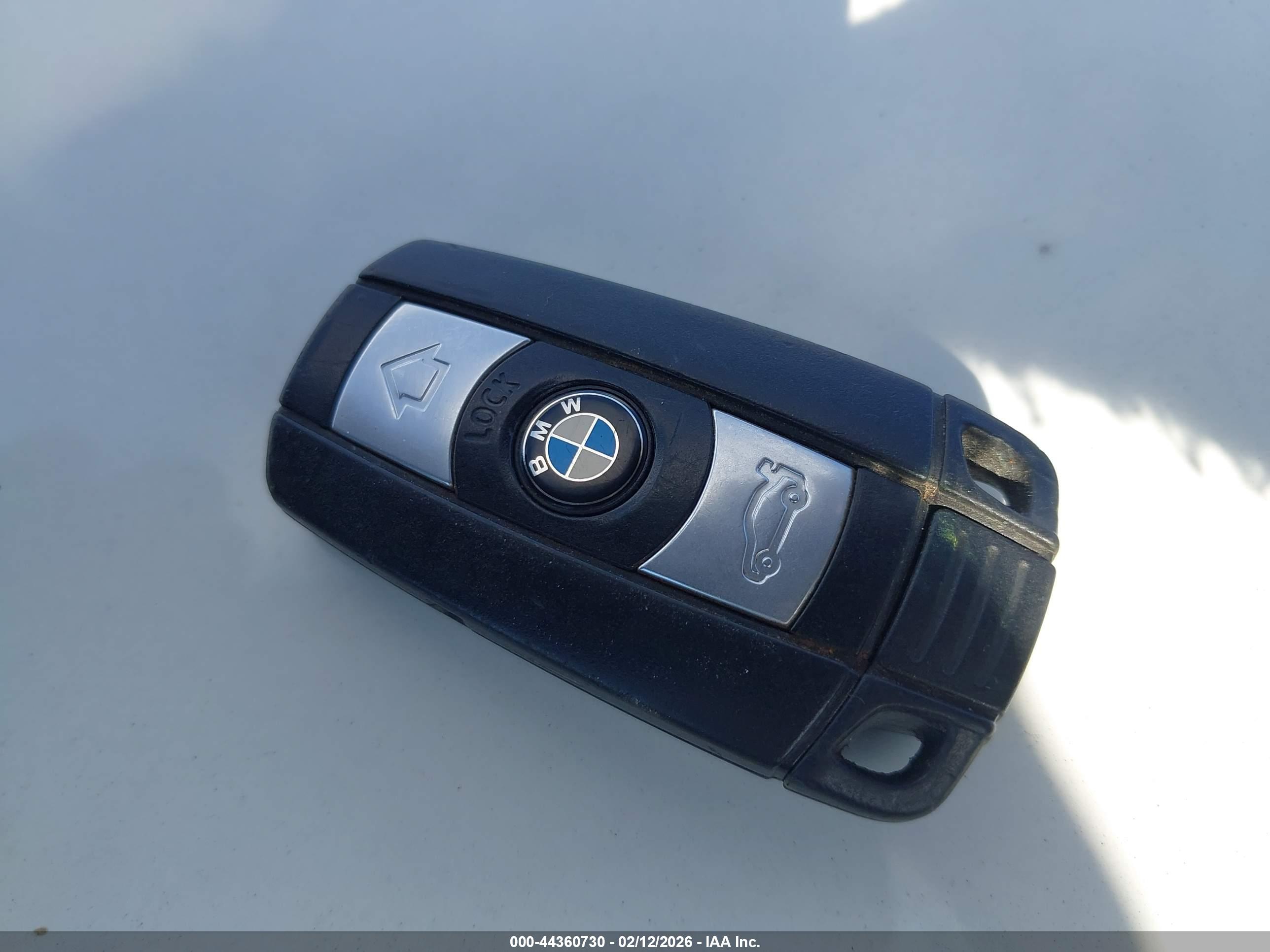 BMW 335I image 11