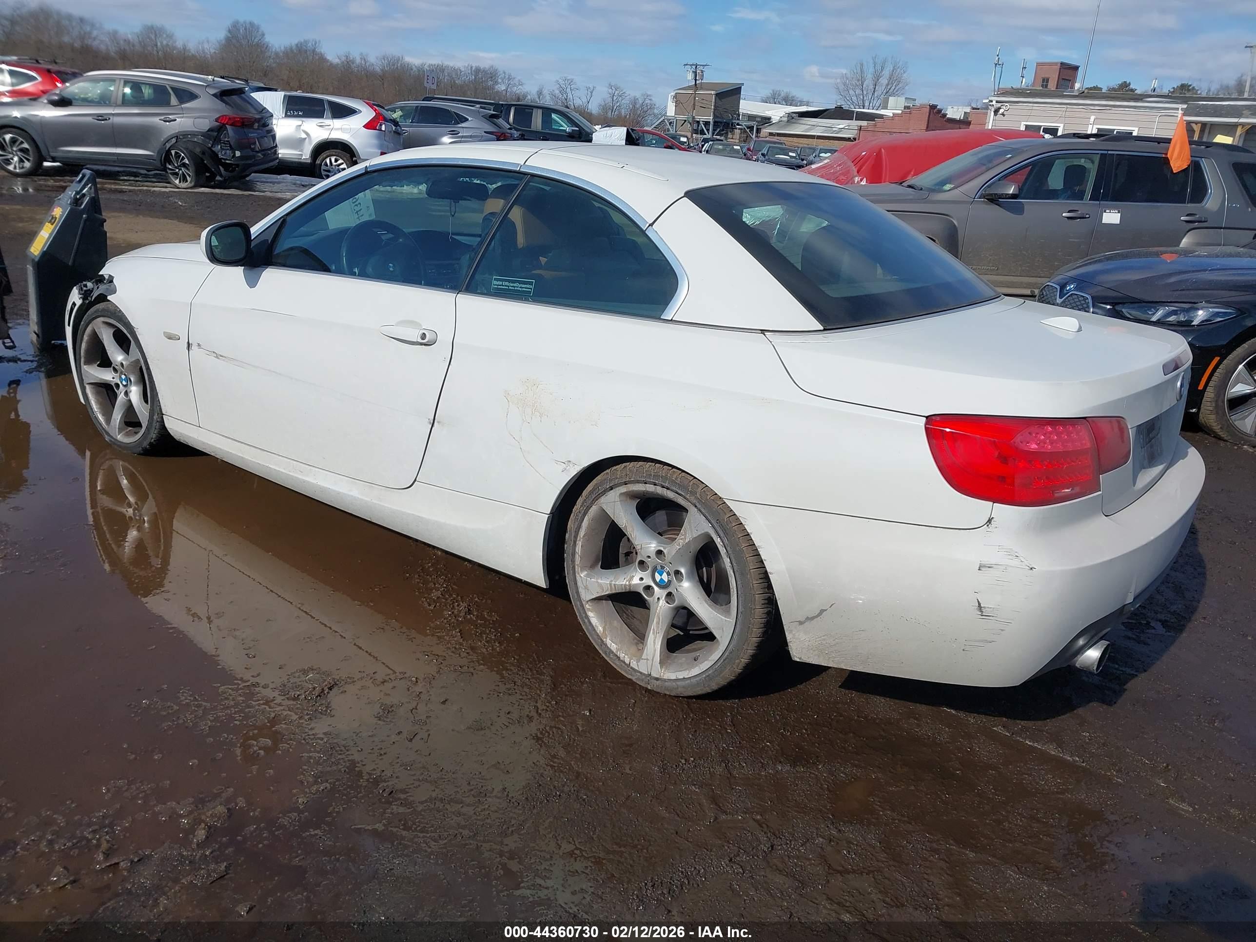 BMW 335I image 3