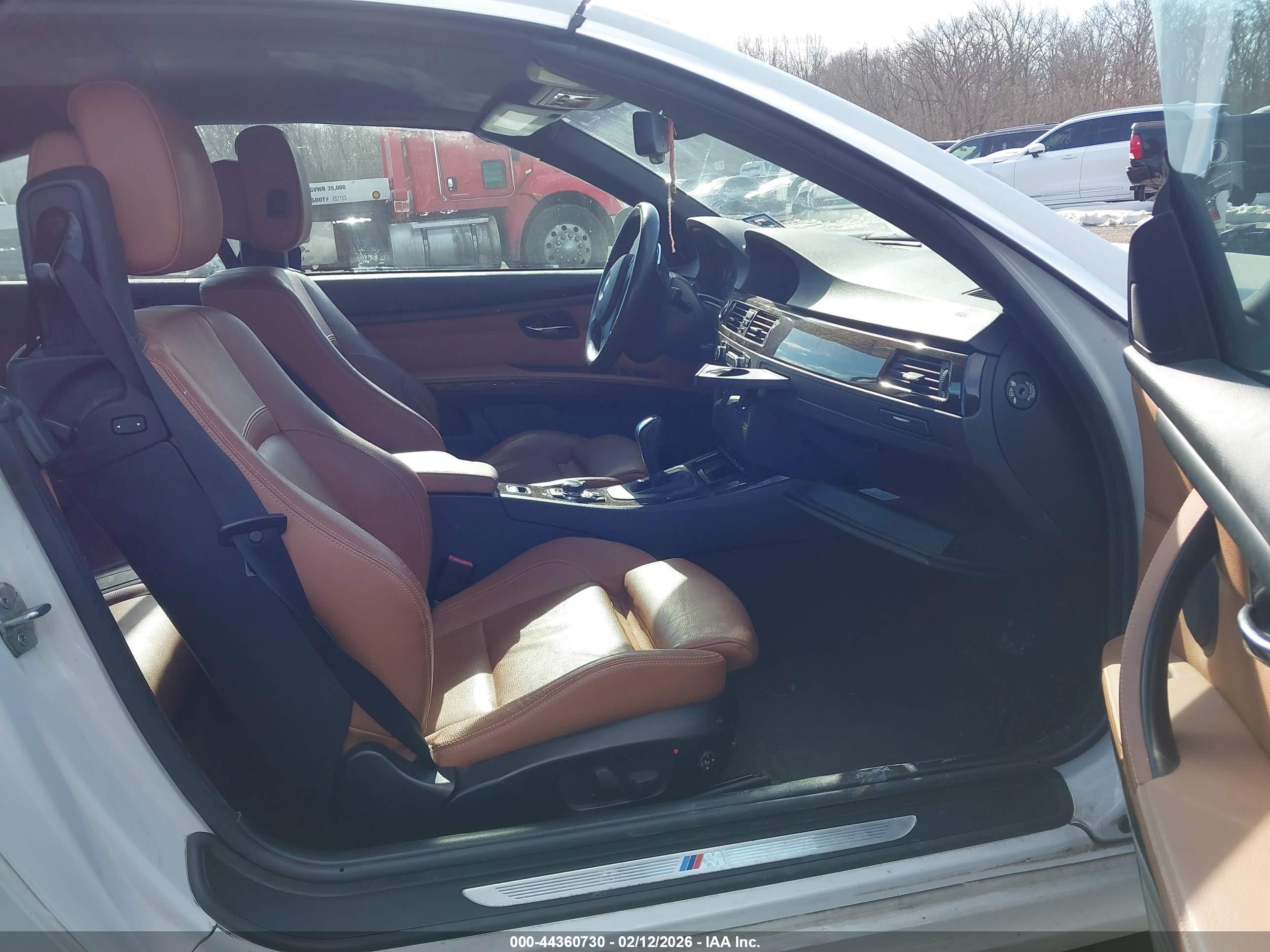 BMW 335I image 5