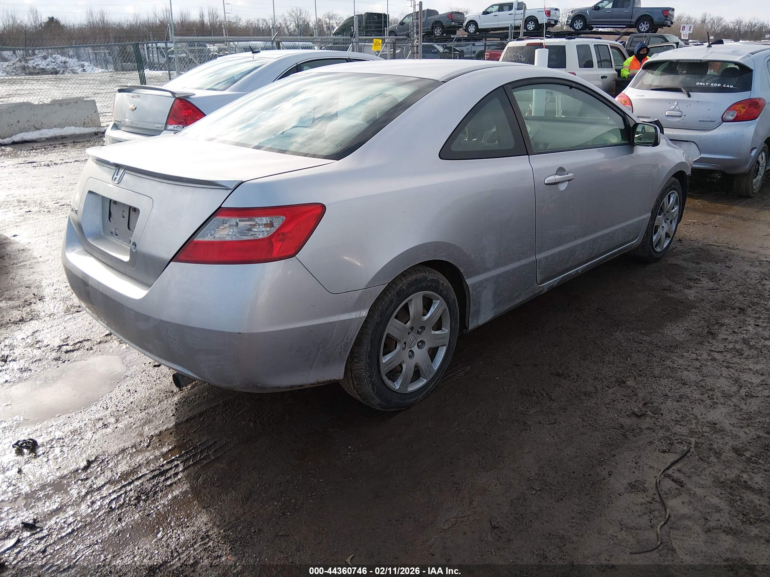 HONDA CIVIC image 4