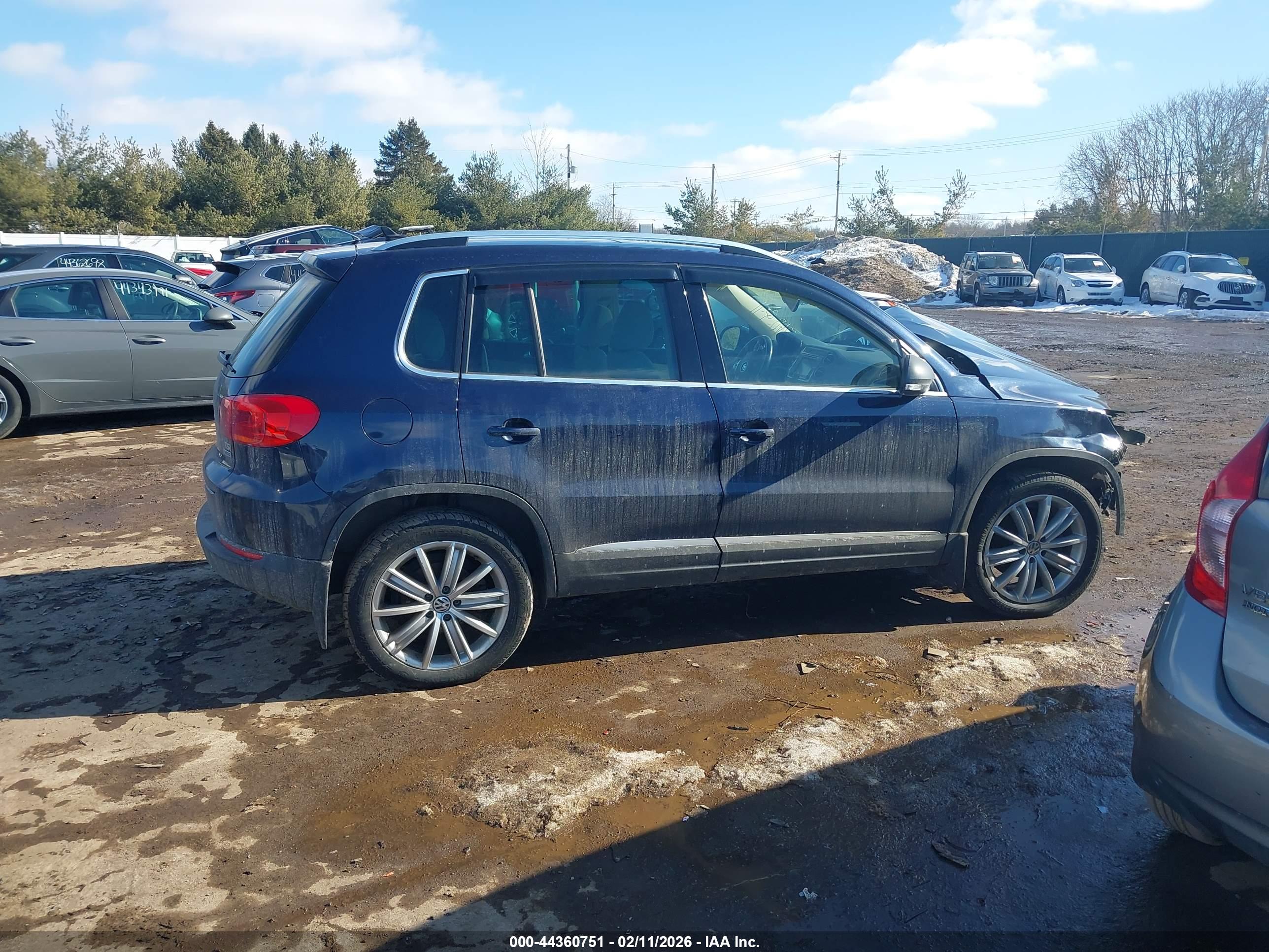 VOLKSWAGEN TIGUAN image 4