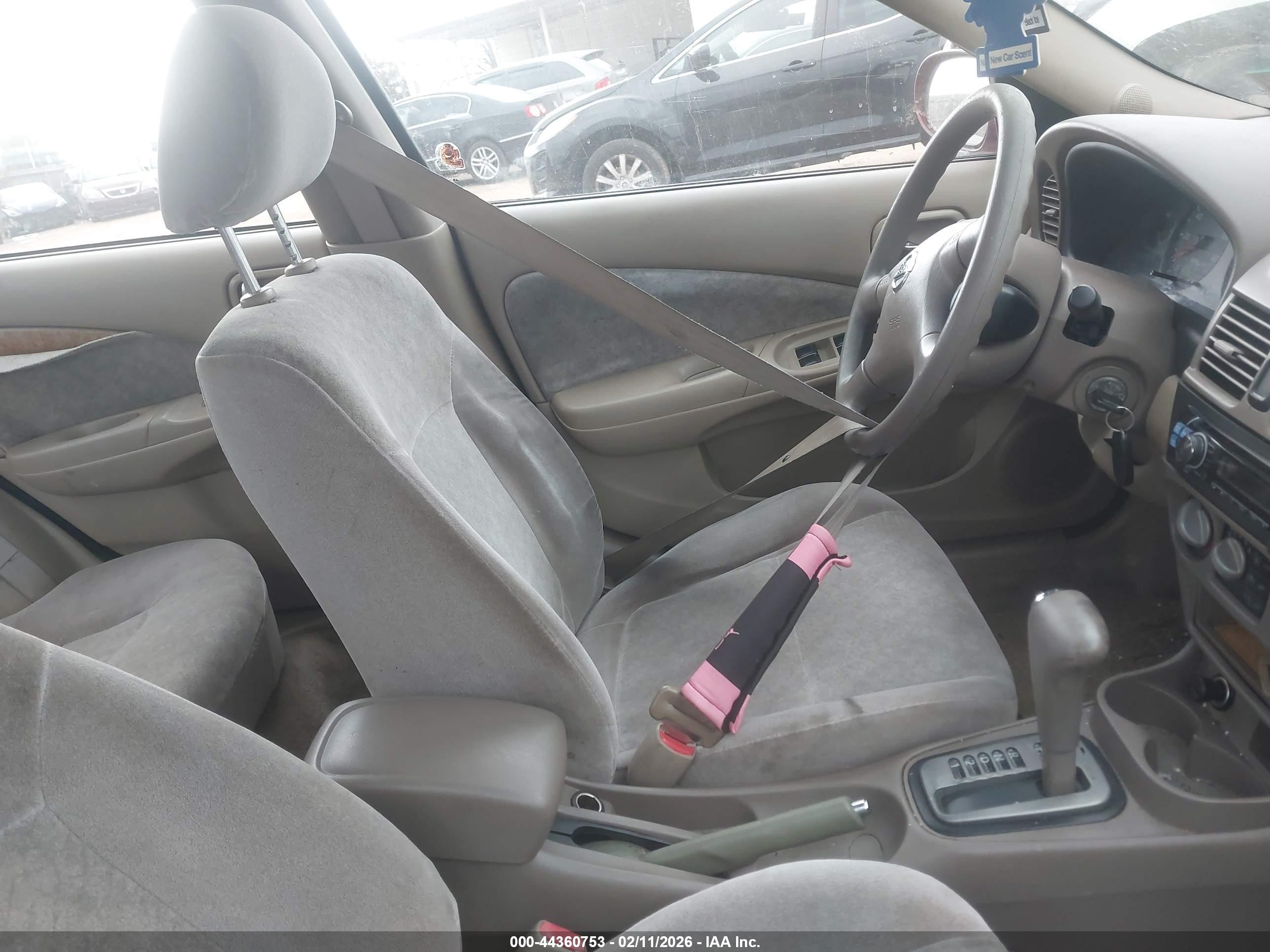 NISSAN SENTRA image 5