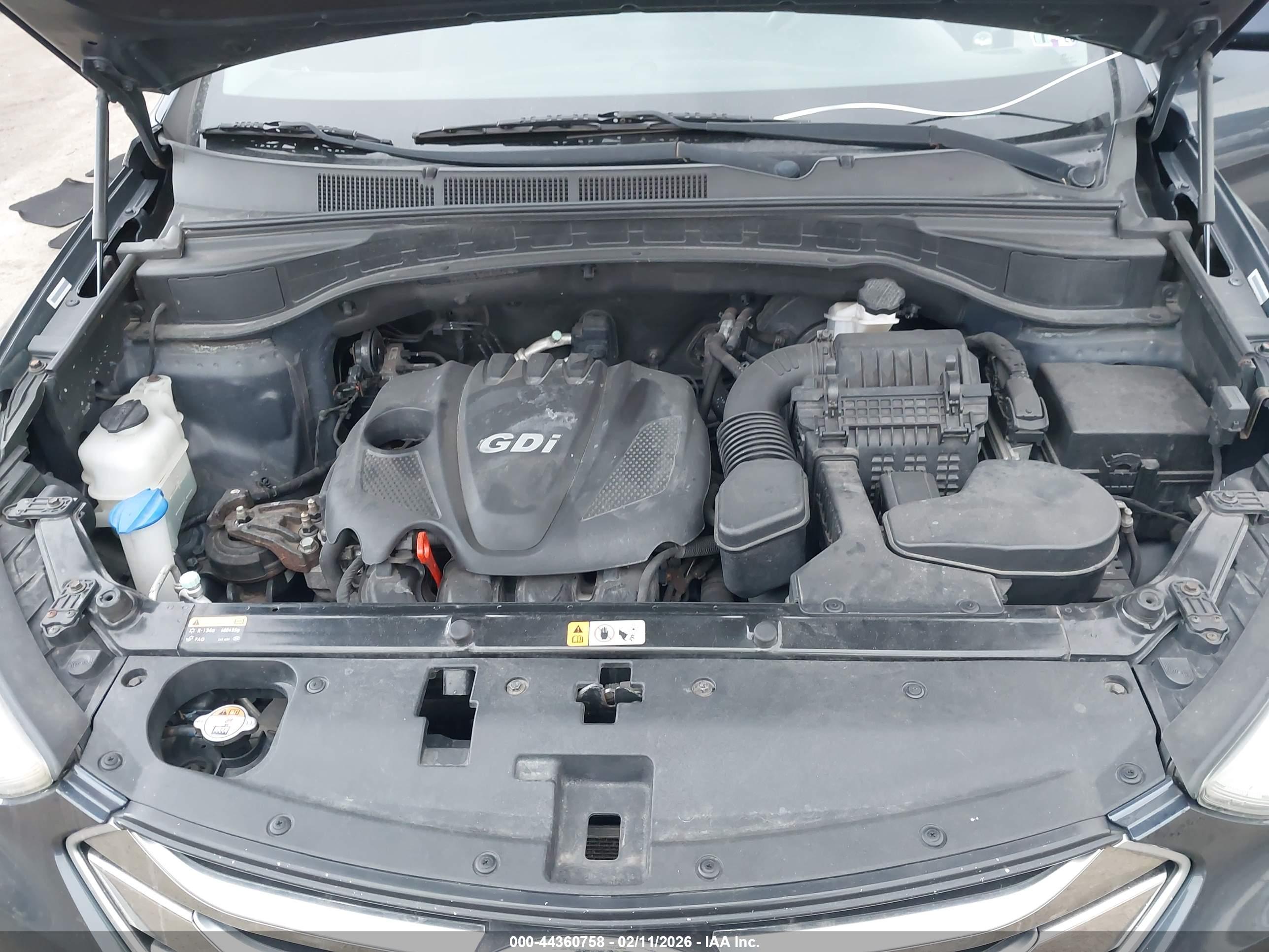 HYUNDAI SANTA image 10