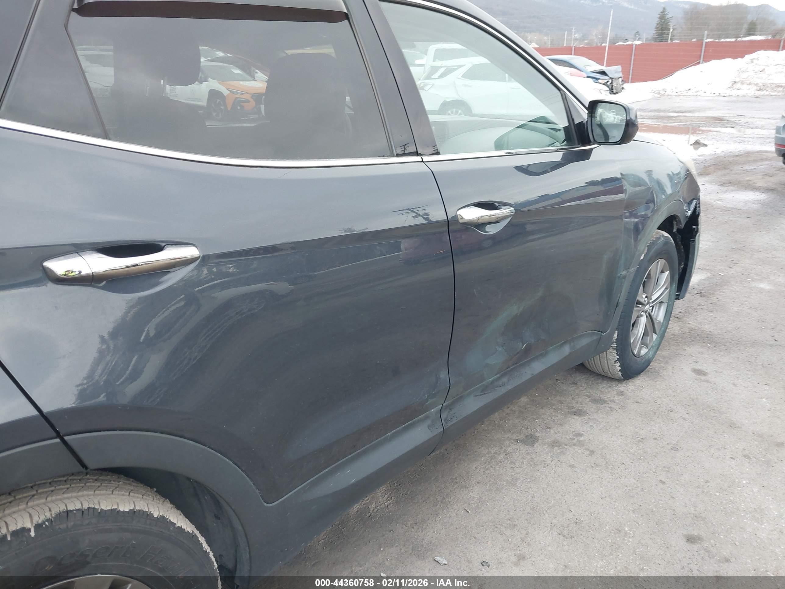 HYUNDAI SANTA image 6