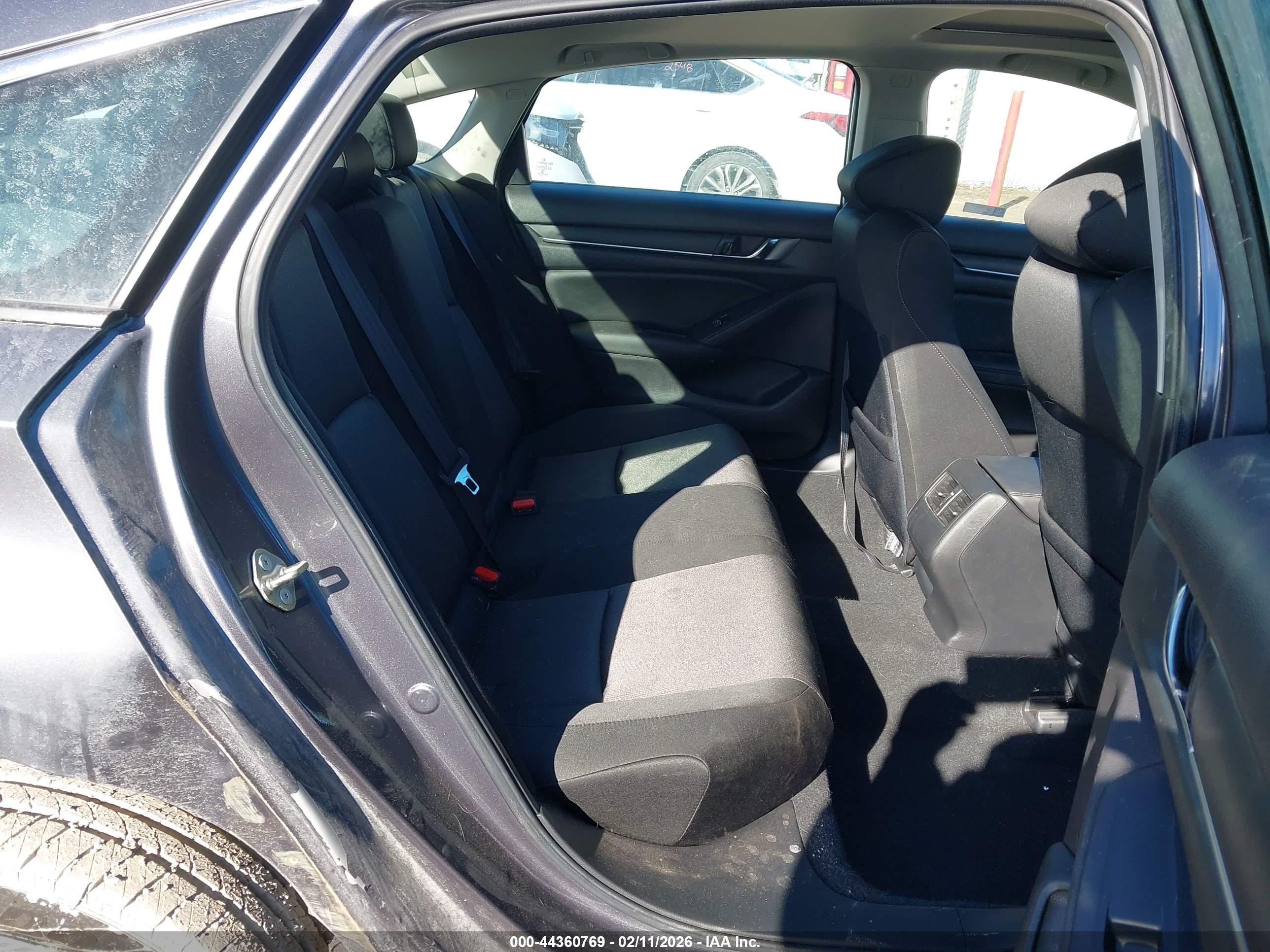 HONDA ACCORD image 8