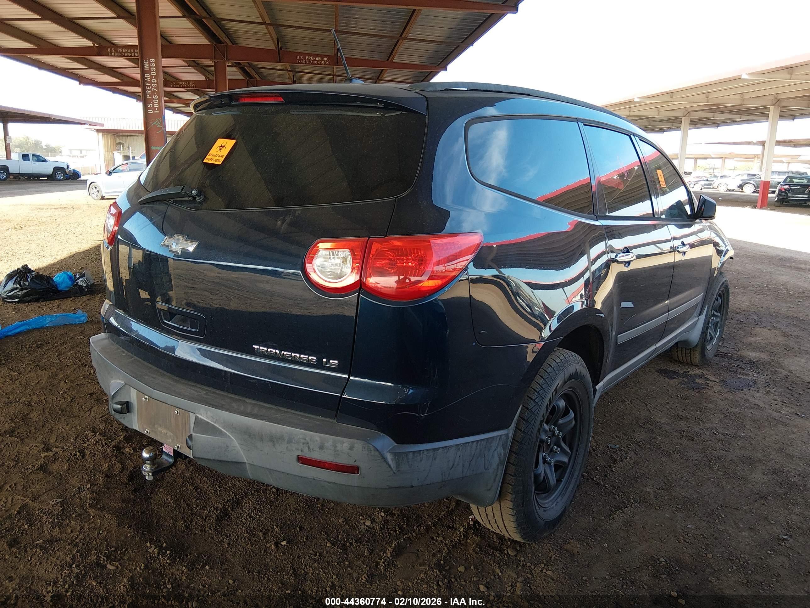 CHEVROLET TRAVERSE image 4