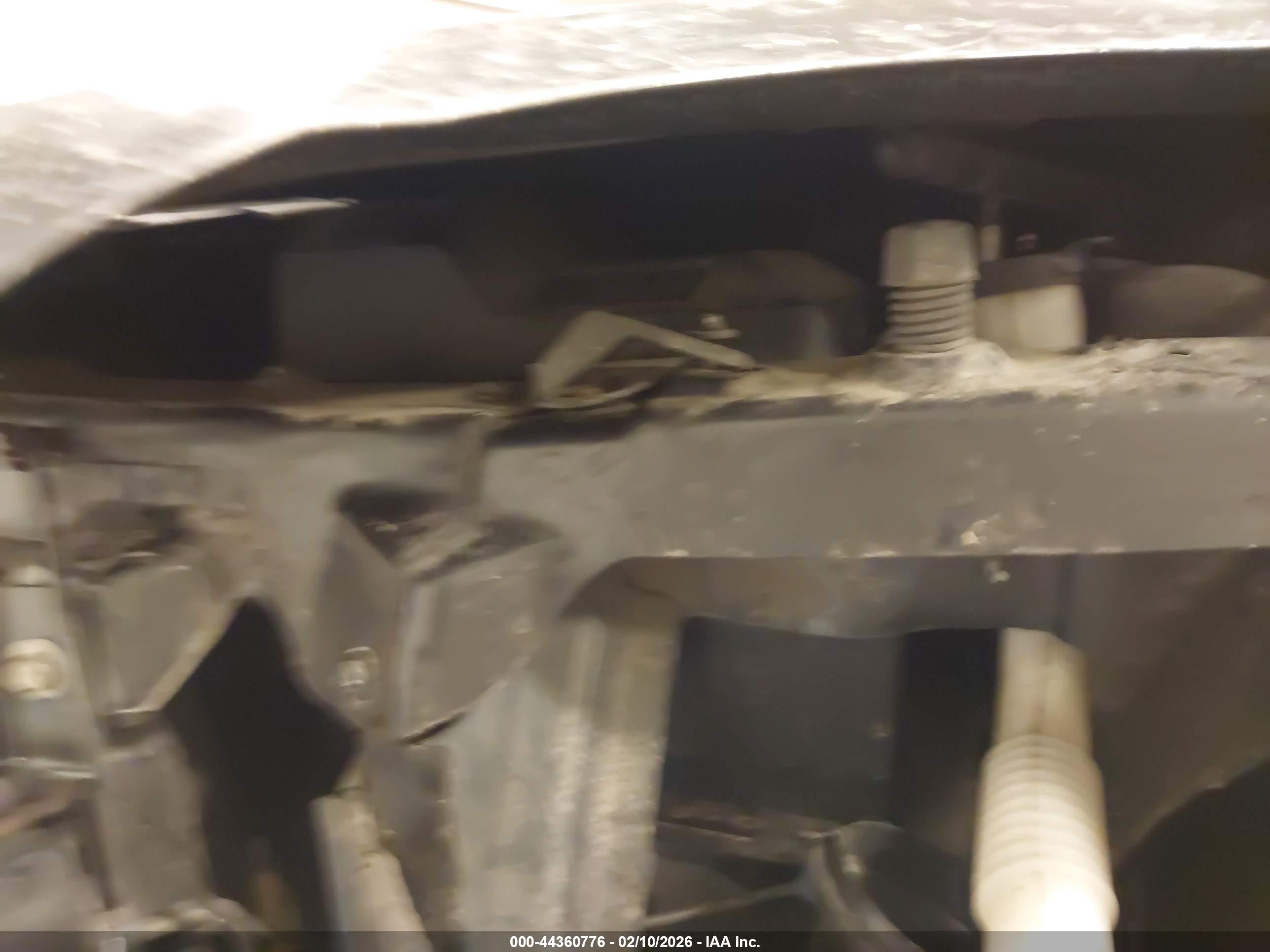 CHEVROLET EQUINOX image 10