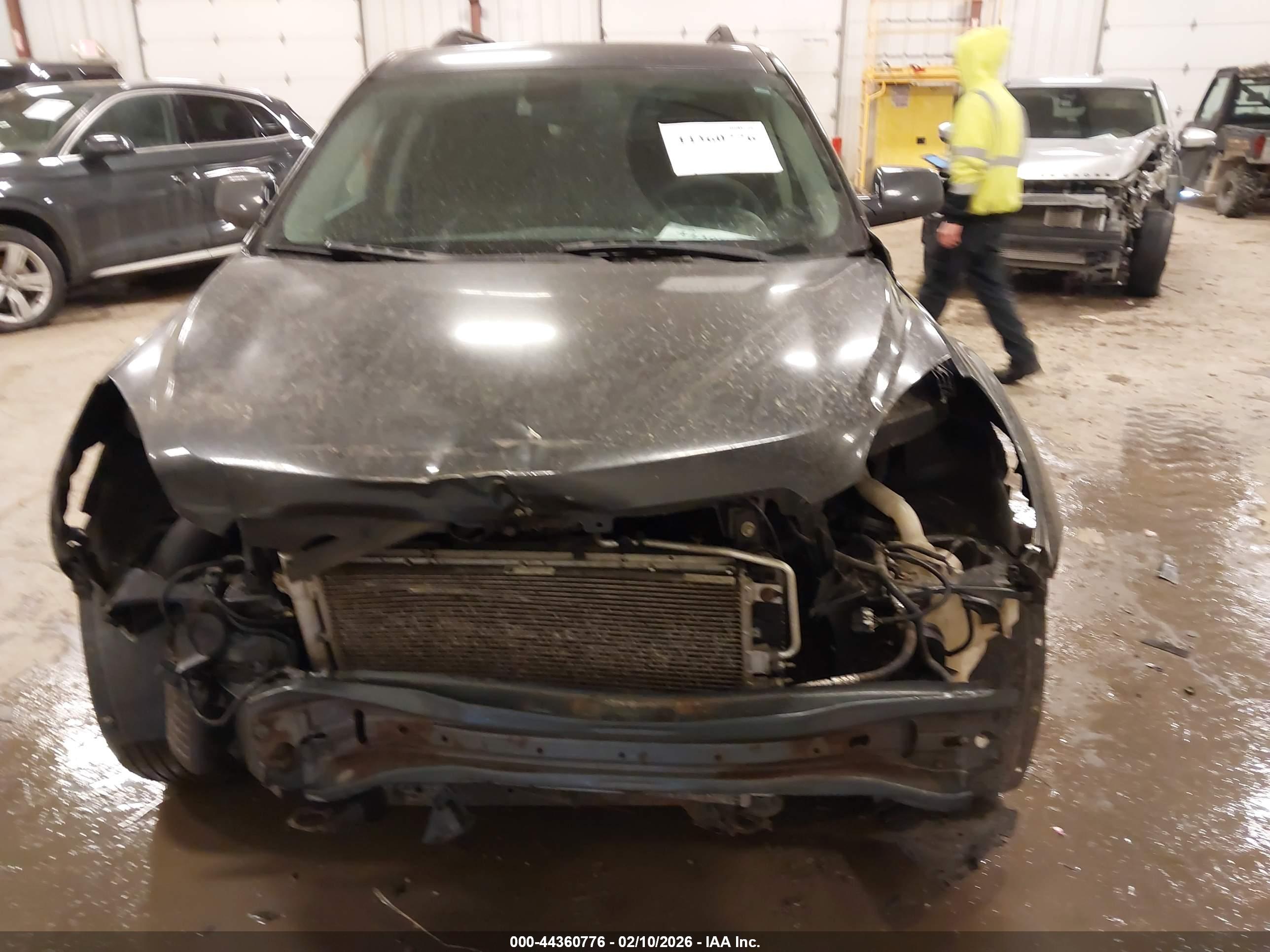 CHEVROLET EQUINOX image 6