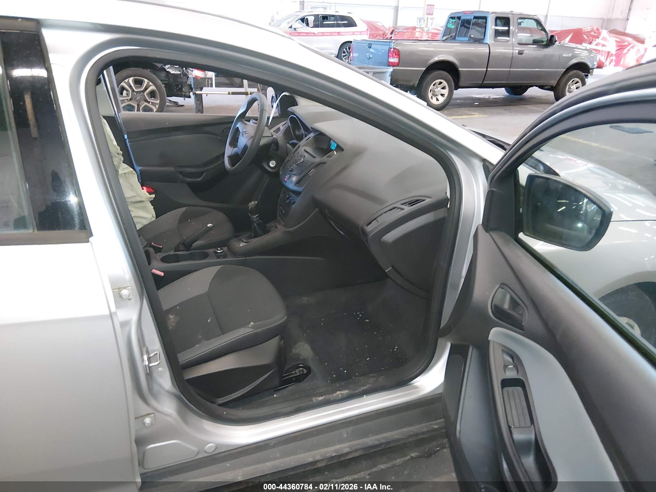 FORD FOCUS image 5