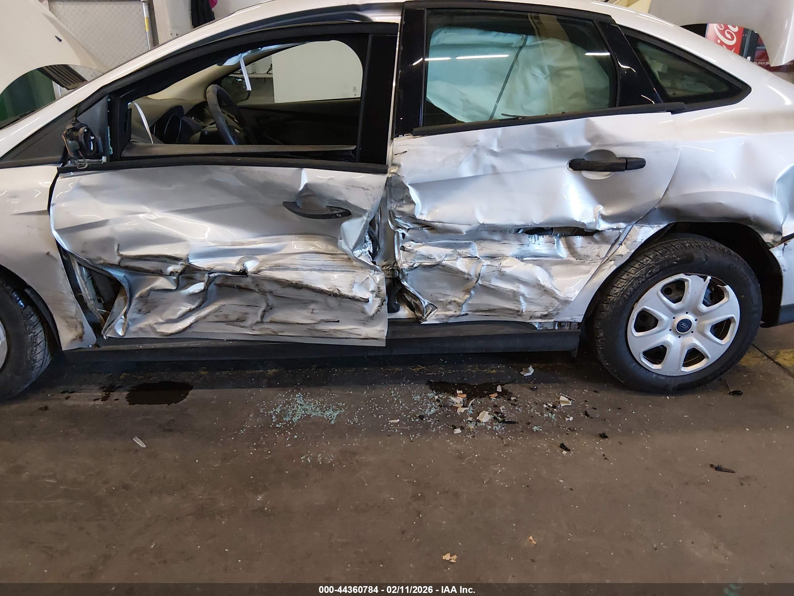 FORD FOCUS image 6