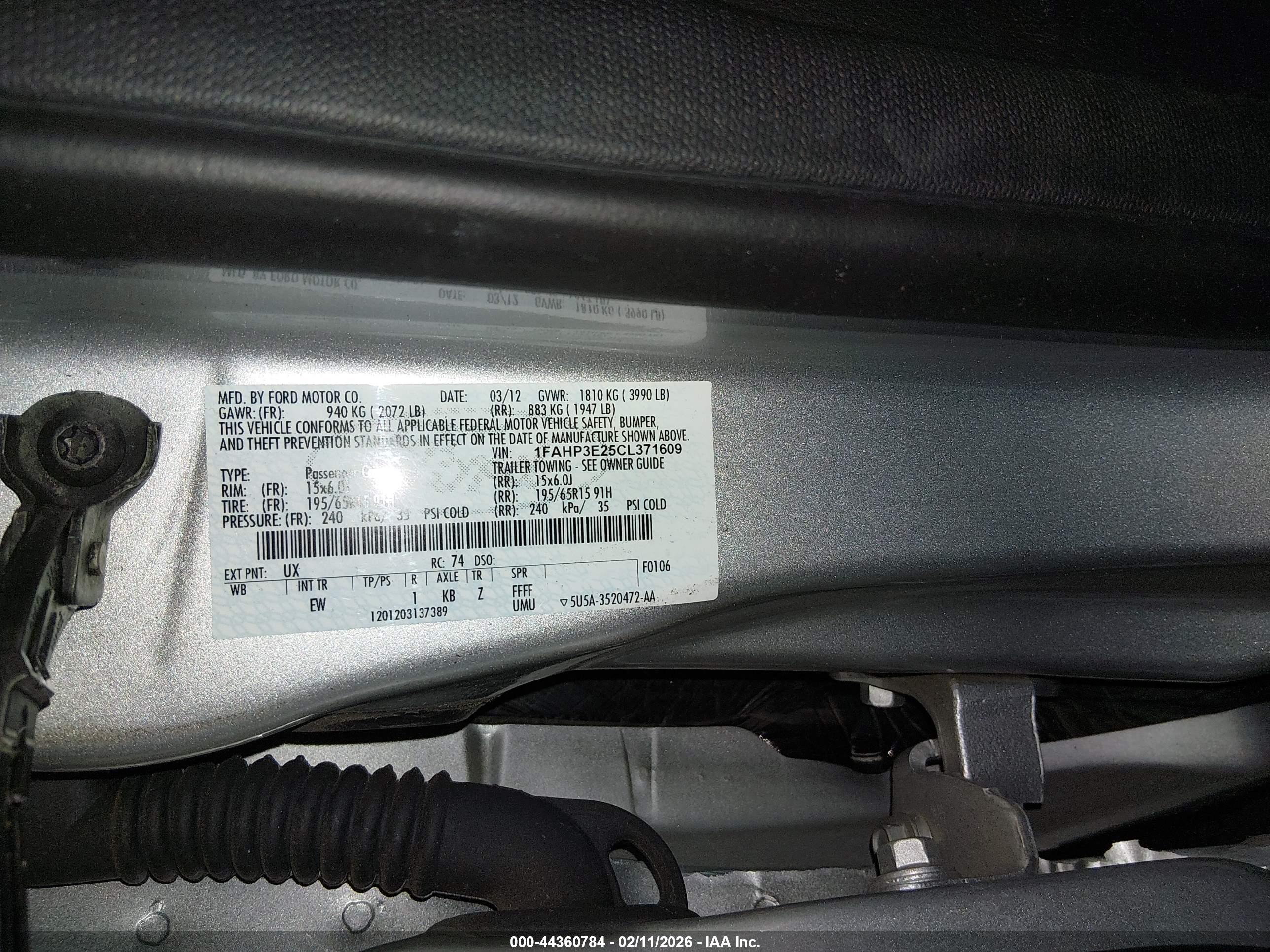 FORD FOCUS image 9