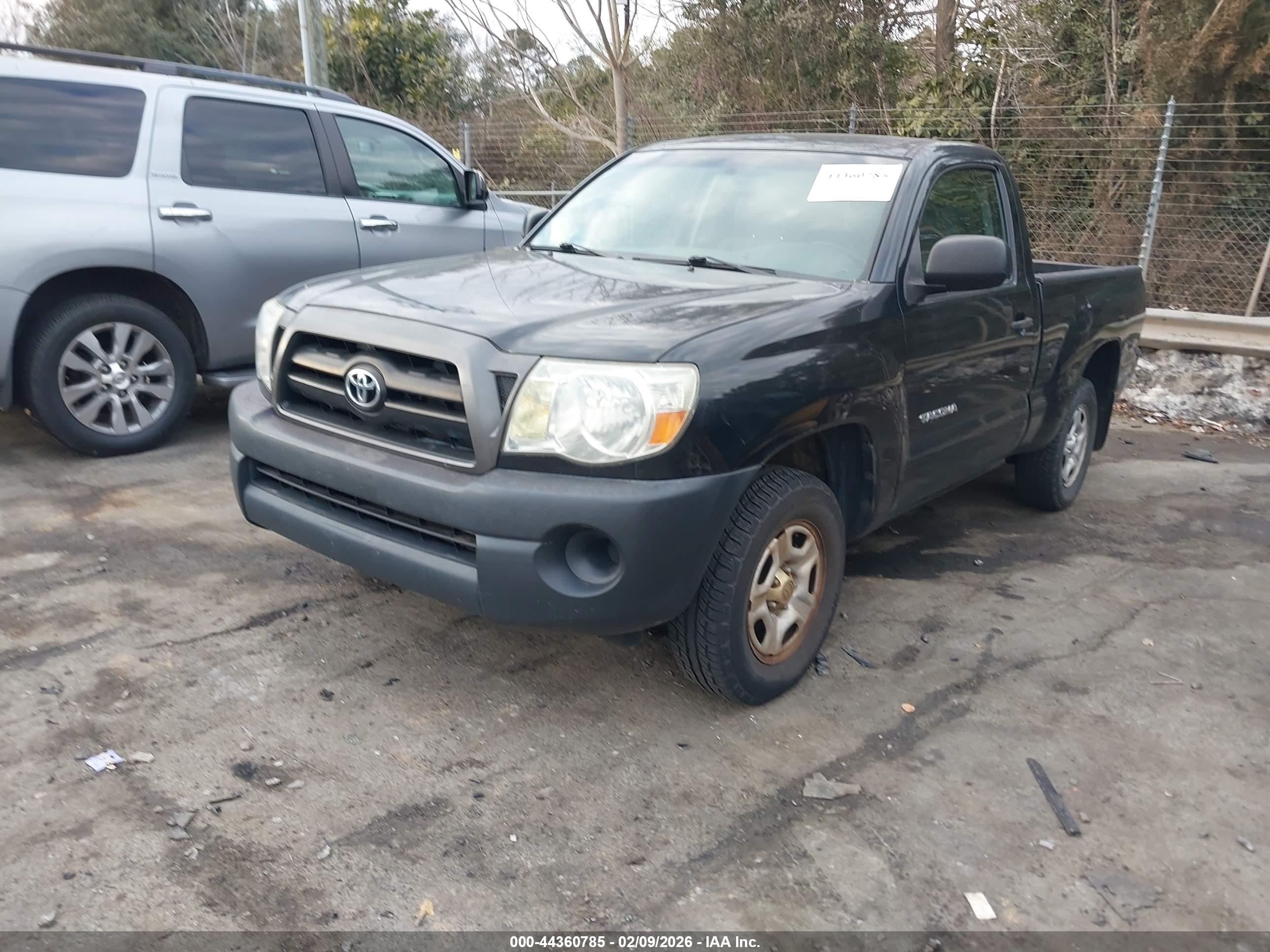 TOYOTA TACOMA image 2