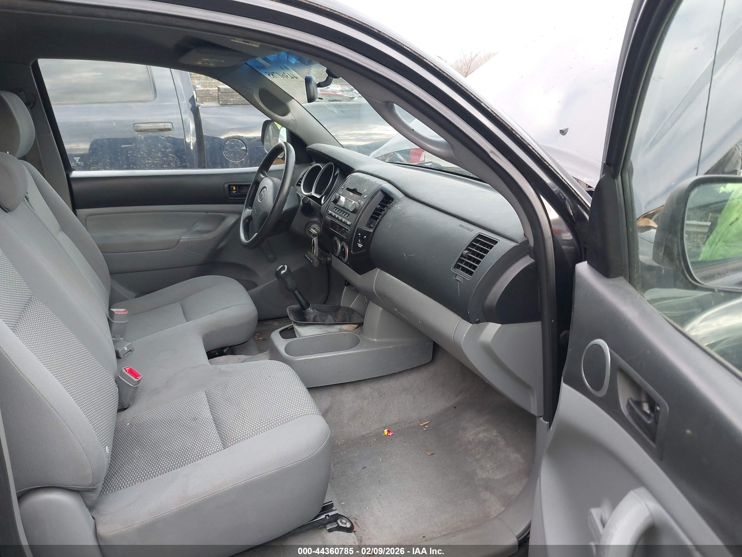 TOYOTA TACOMA image 5
