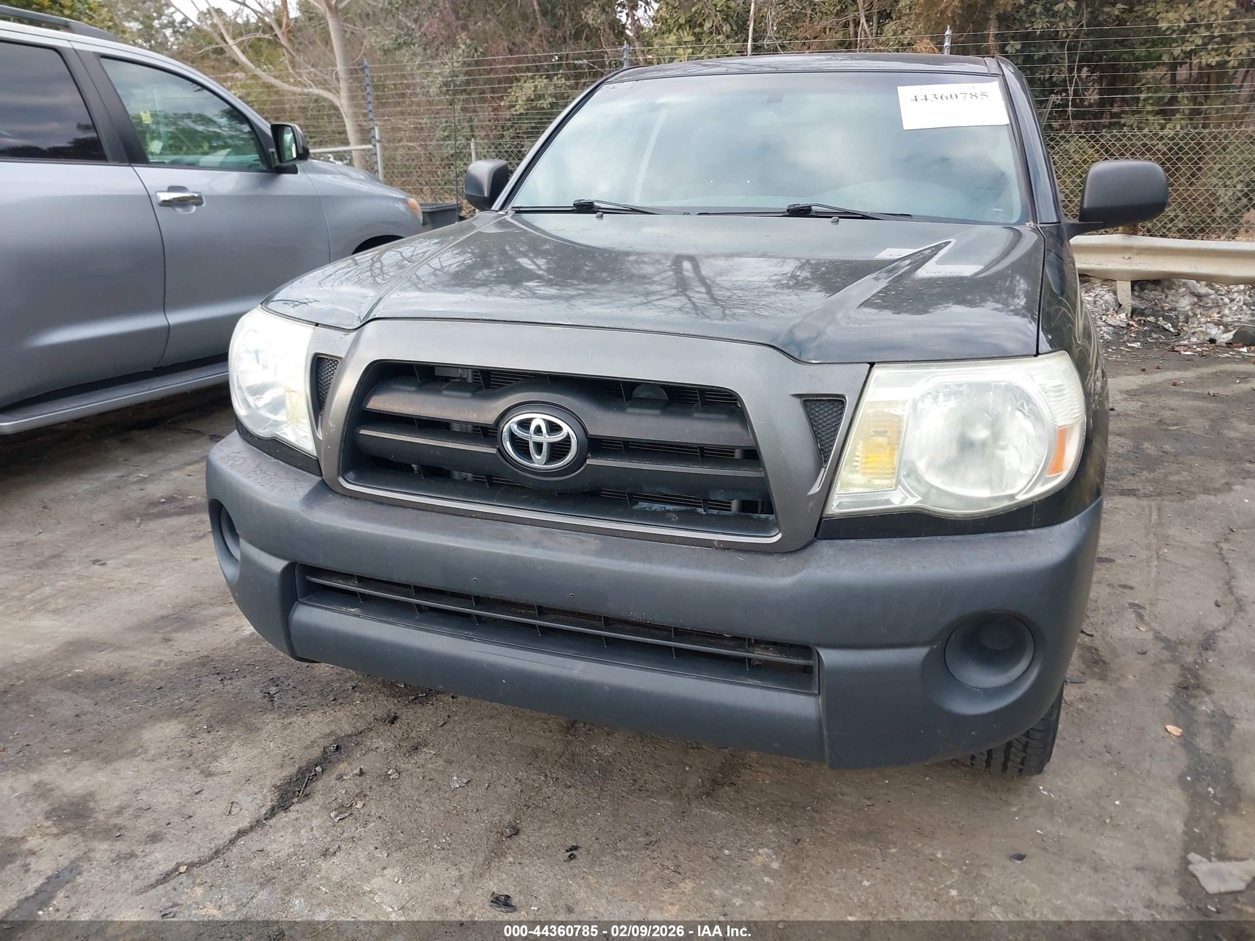 TOYOTA TACOMA image 6