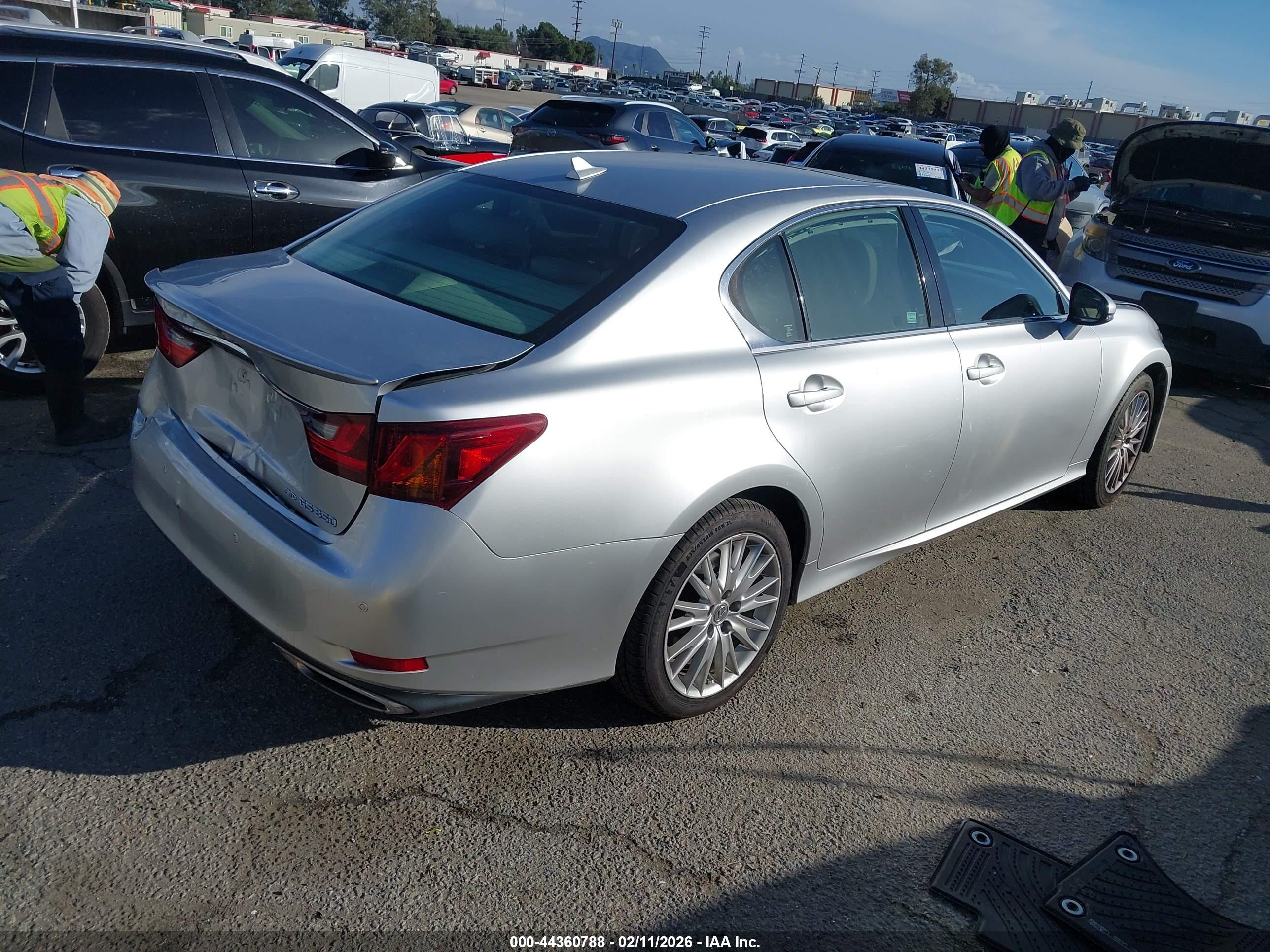 LEXUS GS image 4