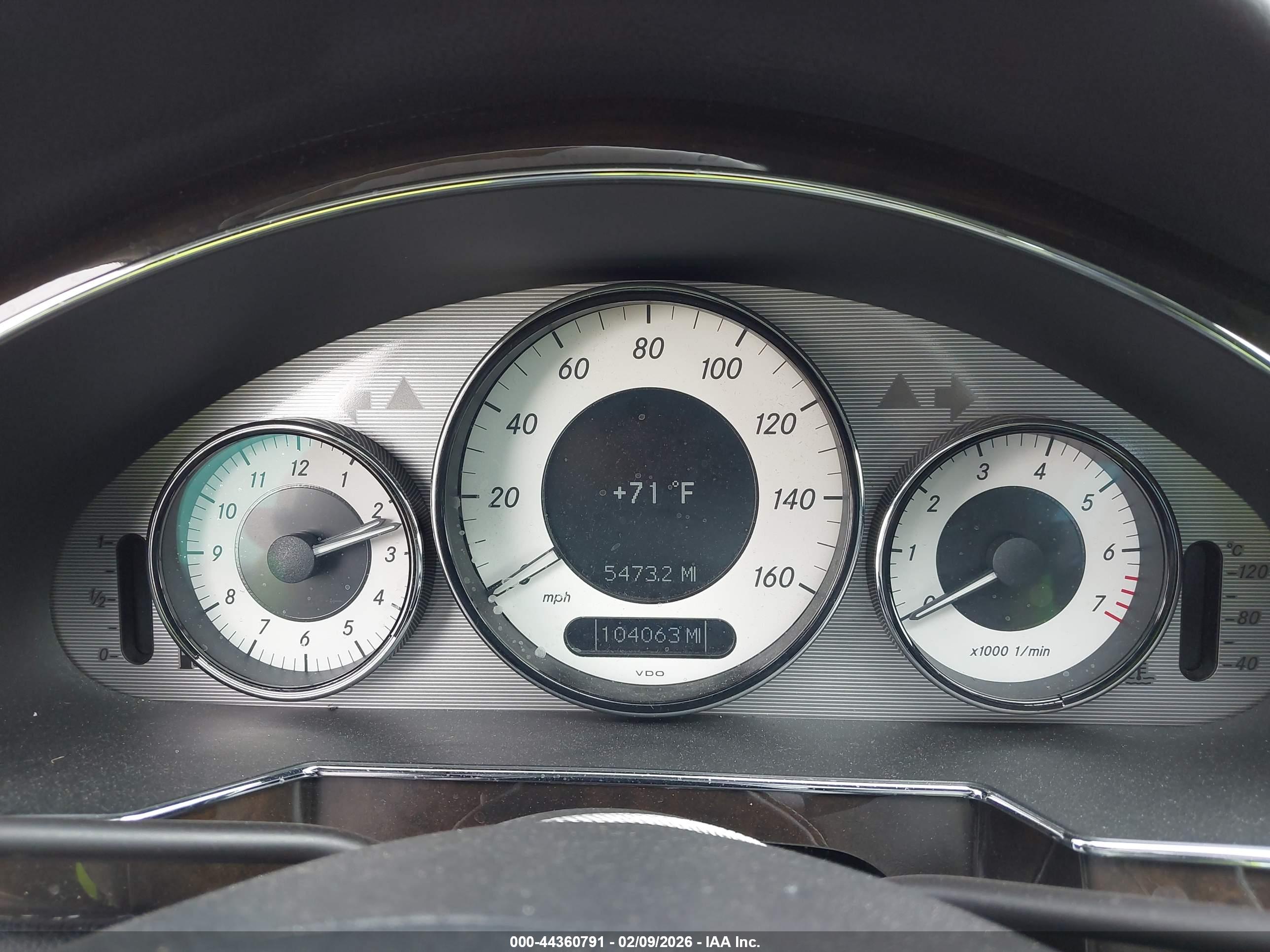 MERCEDES-BENZ CLS image 7