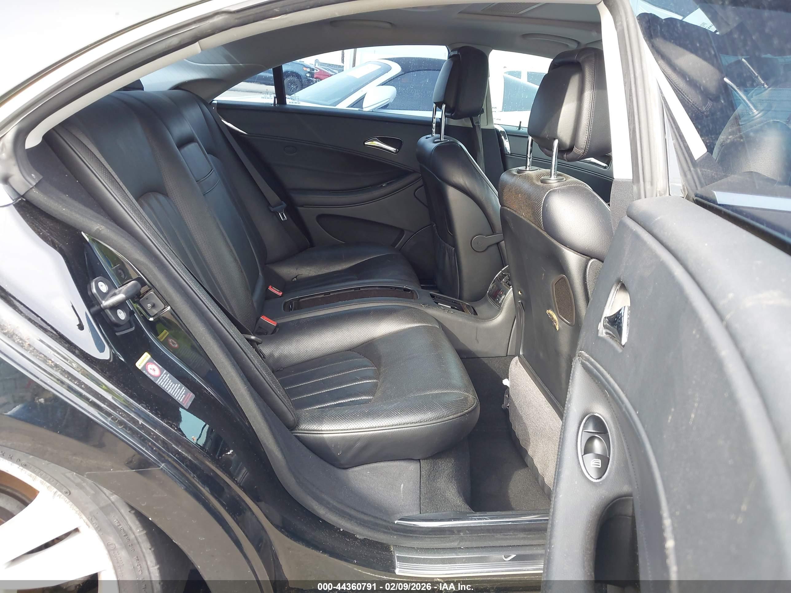 MERCEDES-BENZ CLS image 8