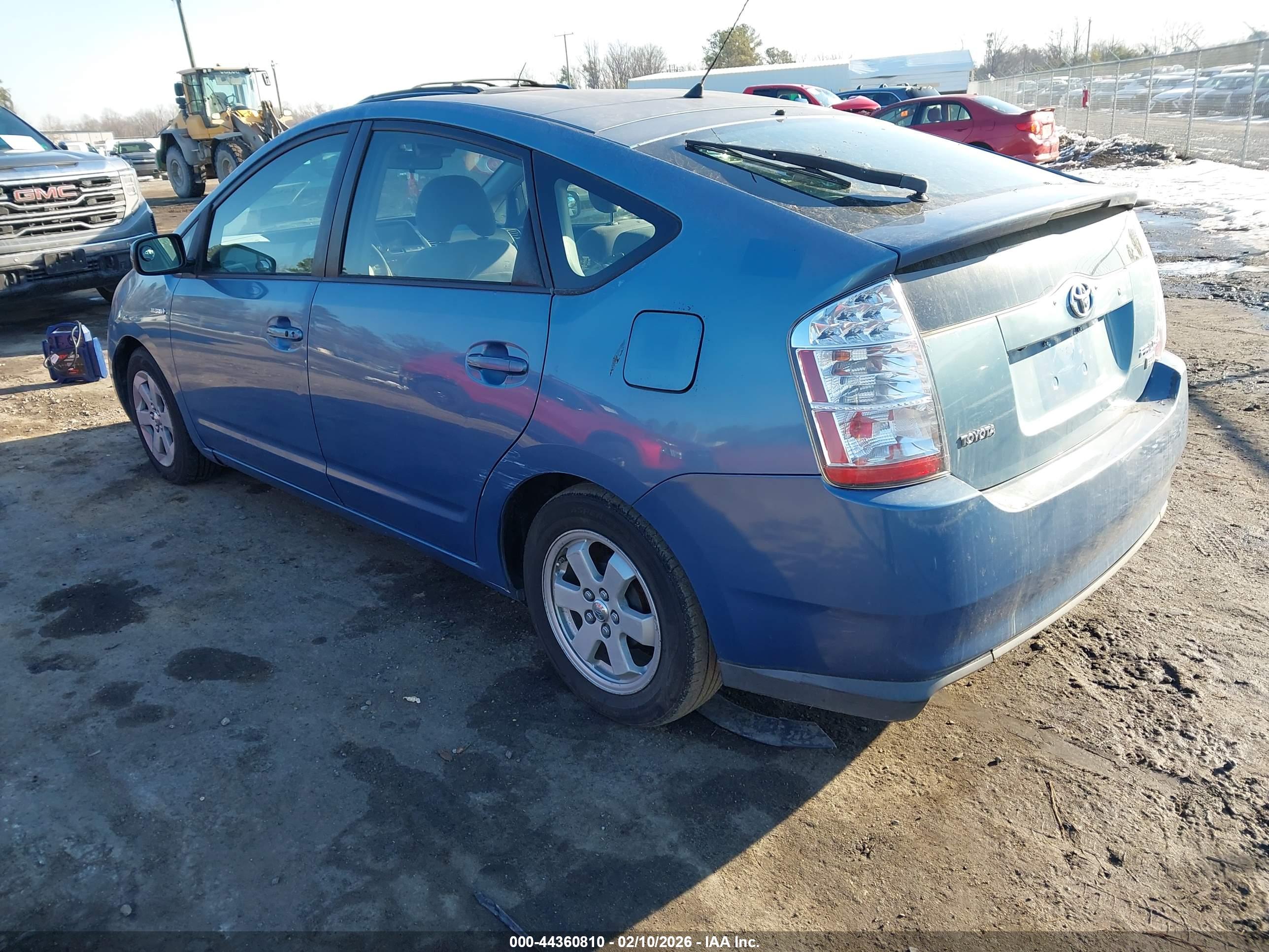 TOYOTA PRIUS image 3
