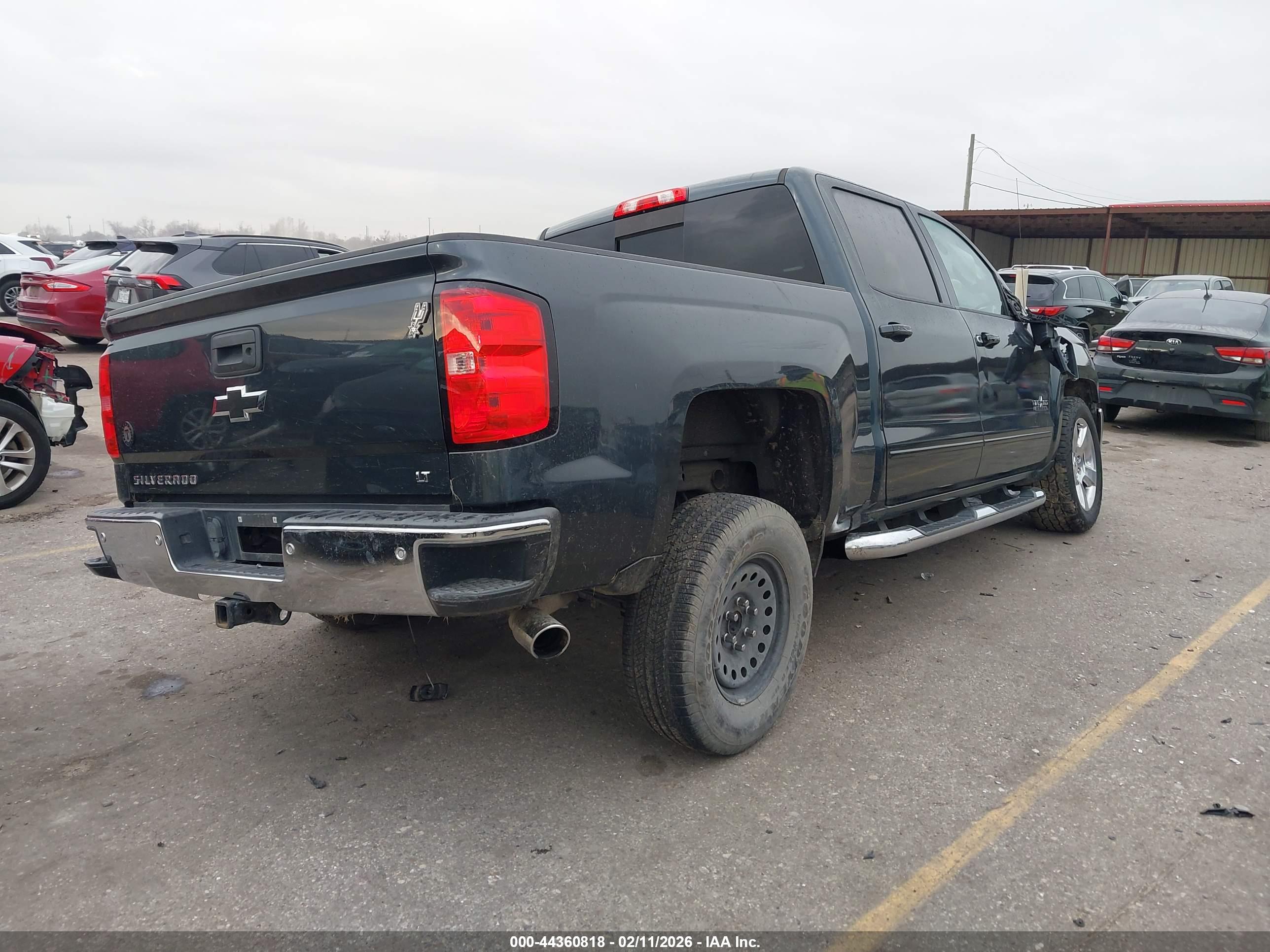 CHEVROLET SILVERADO image 4