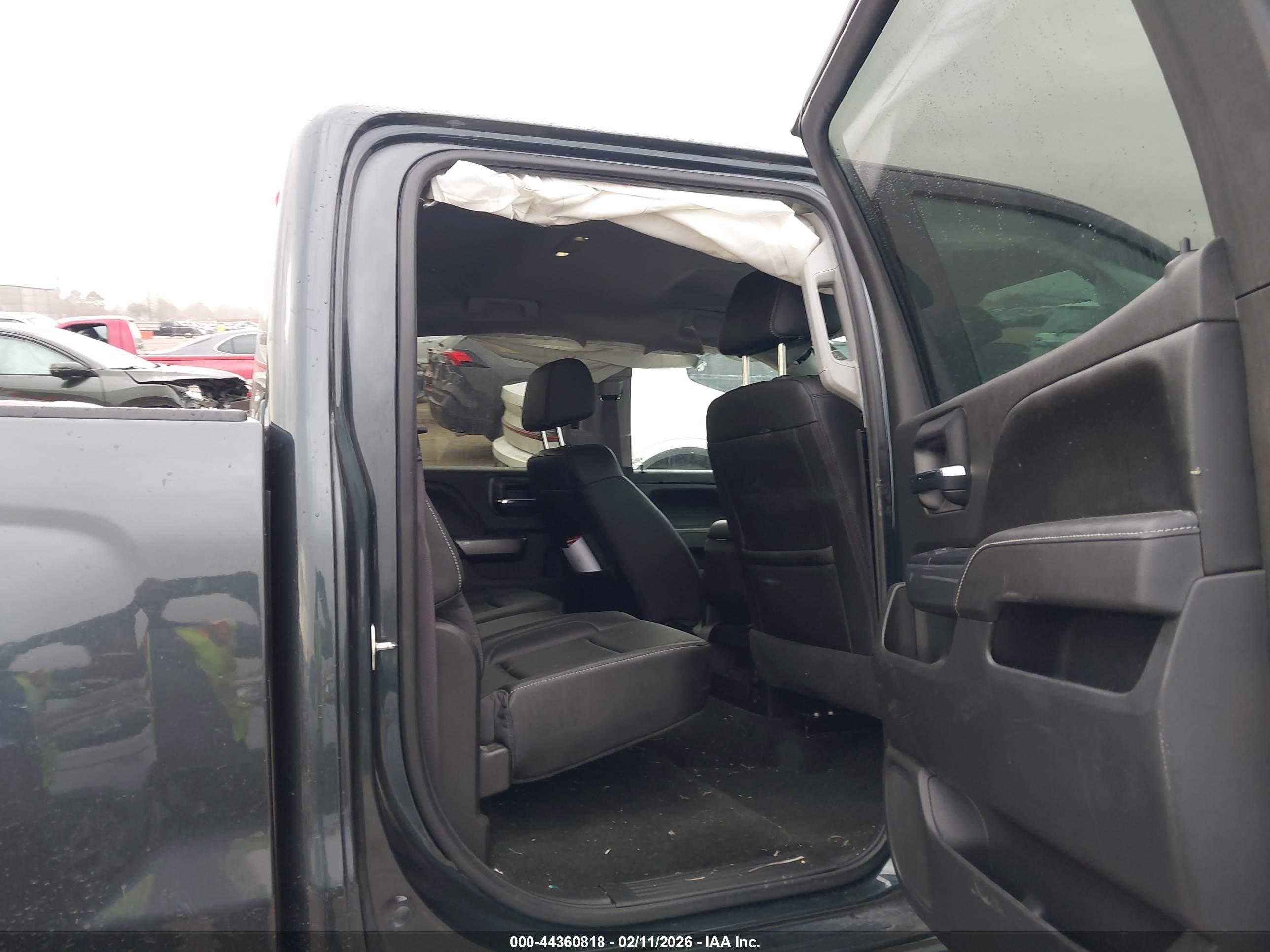 CHEVROLET SILVERADO image 8