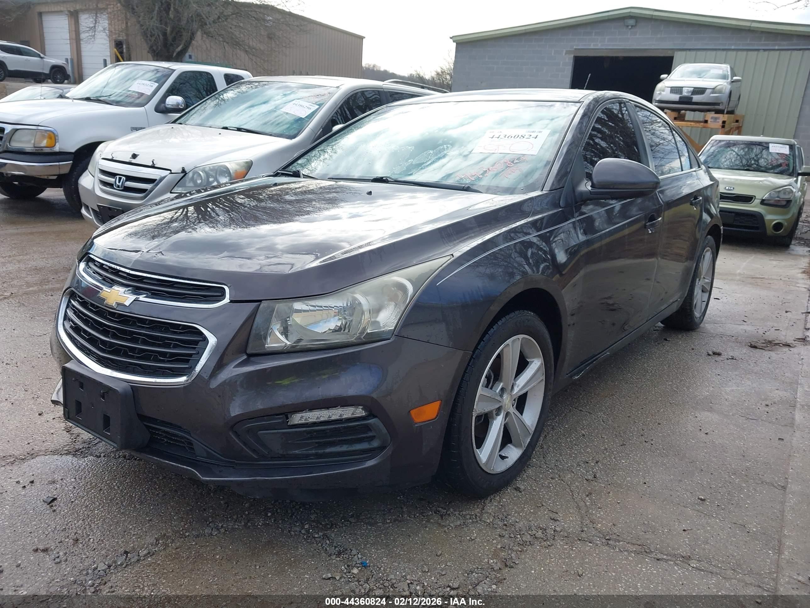 CHEVROLET CRUZE image 2
