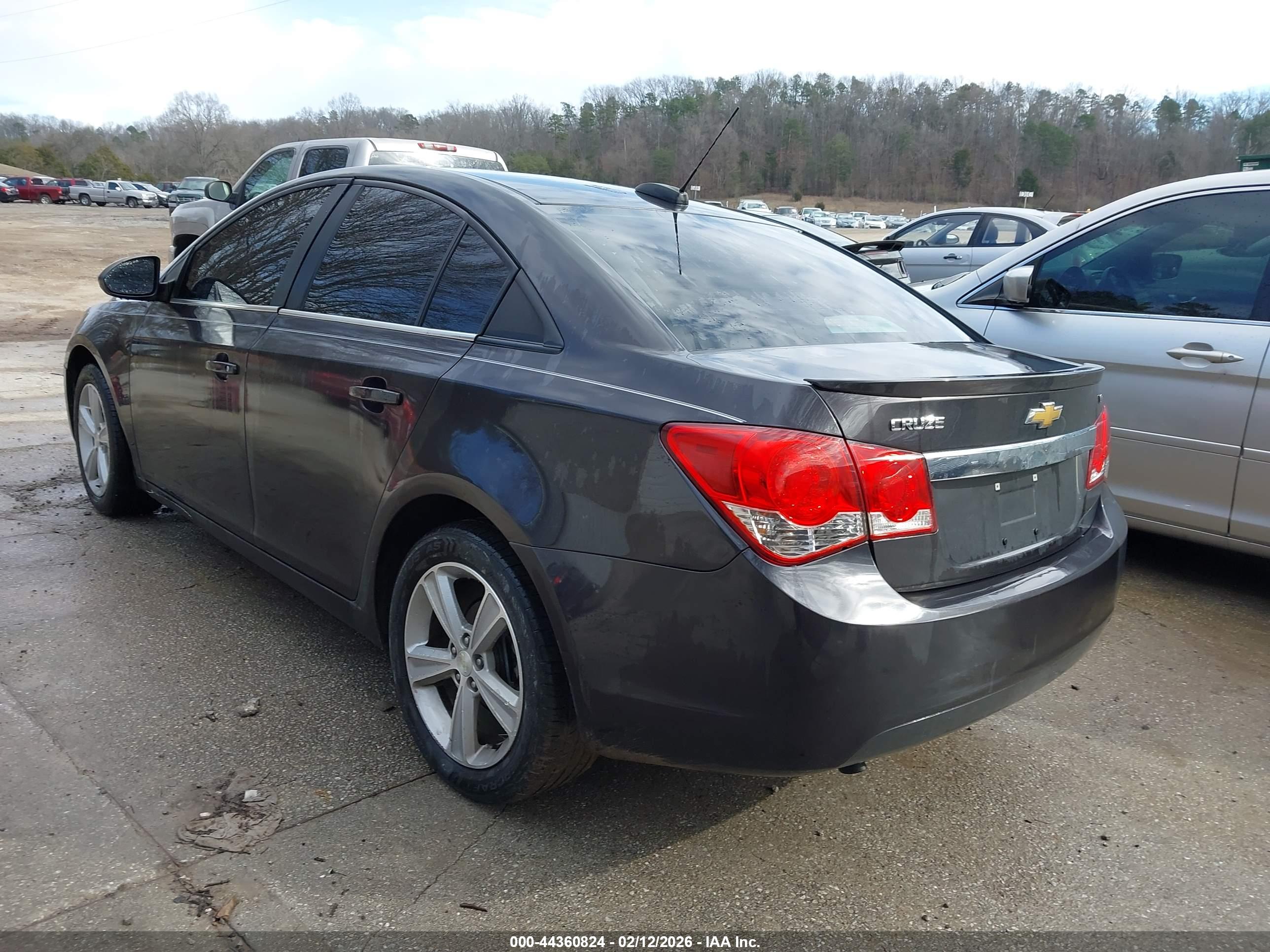CHEVROLET CRUZE image 3