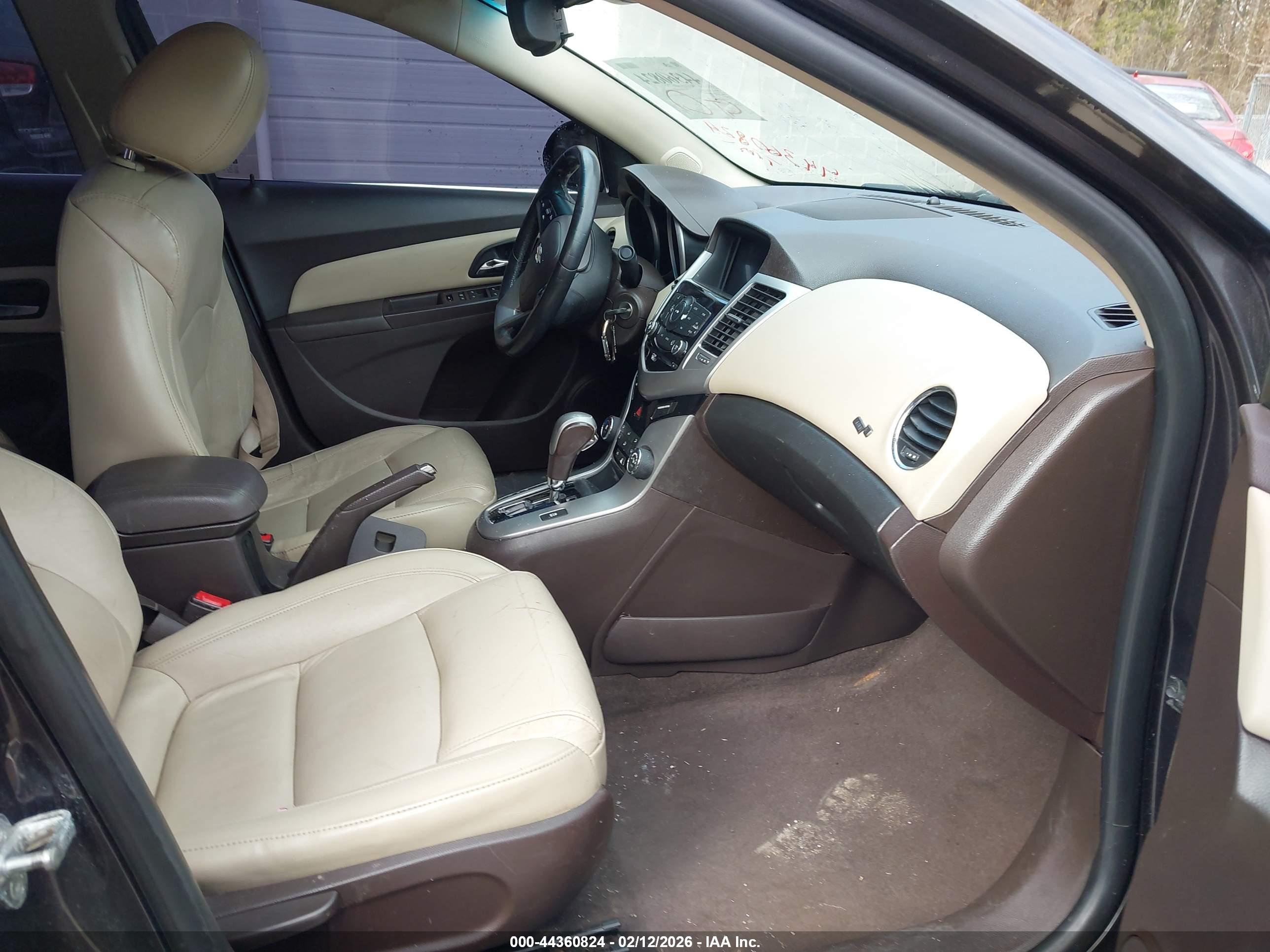 CHEVROLET CRUZE image 5
