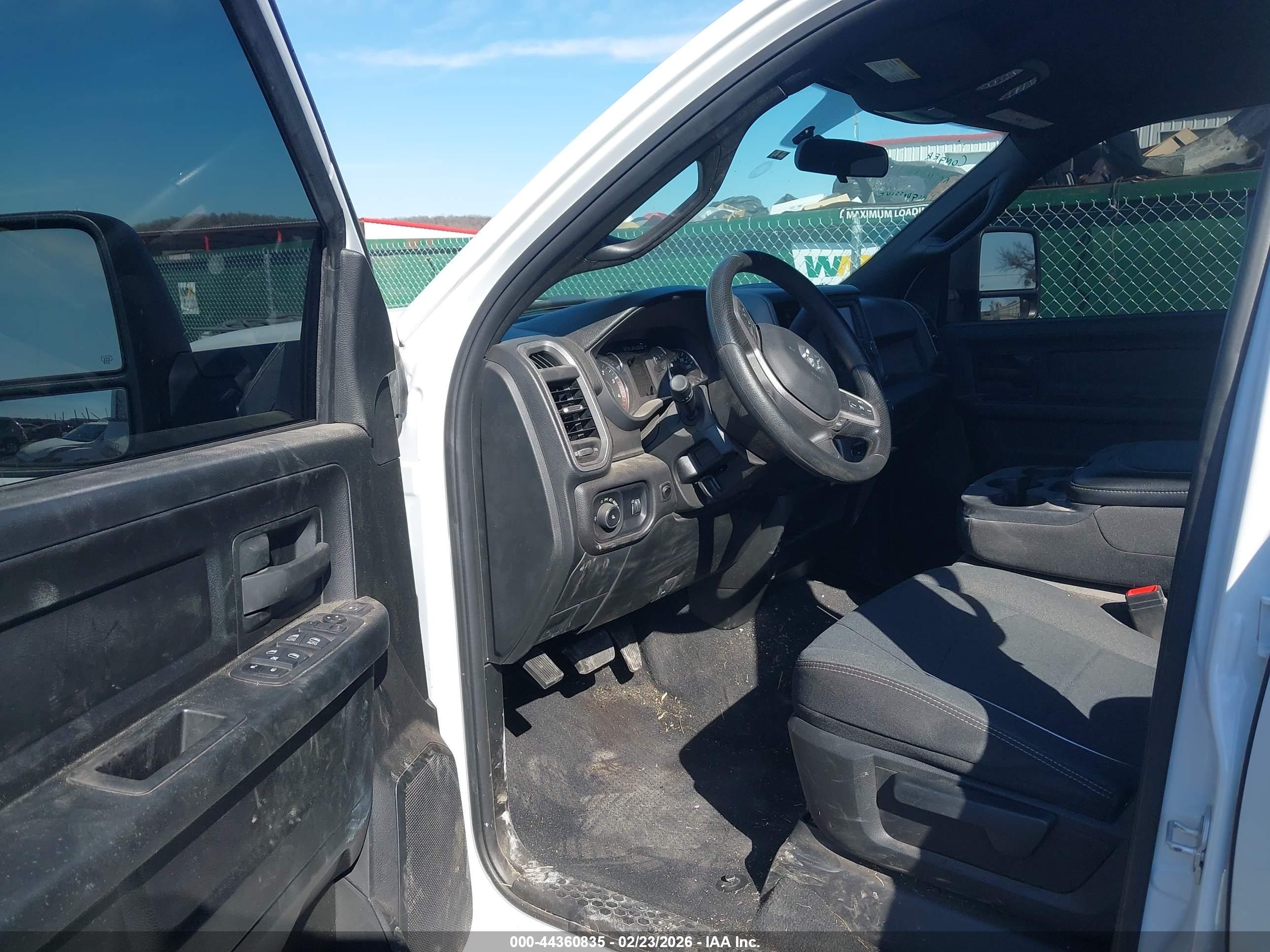 RAM 3500 image 7
