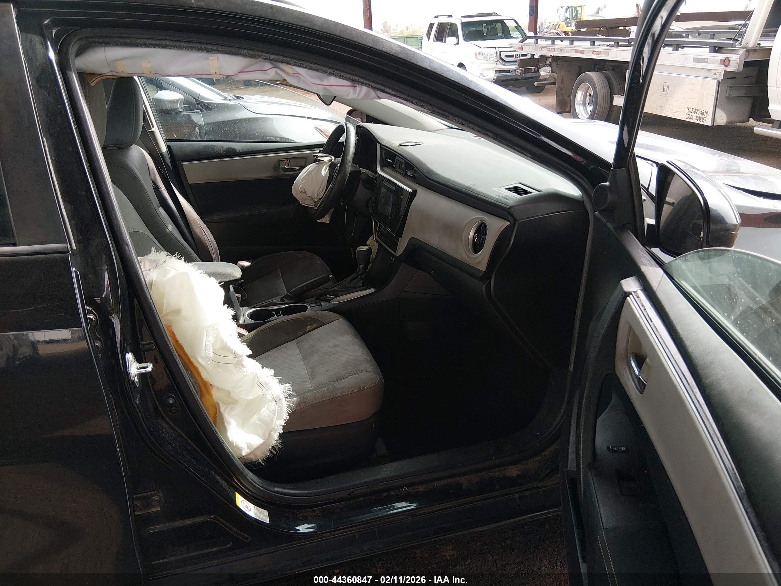 TOYOTA COROLLA image 5