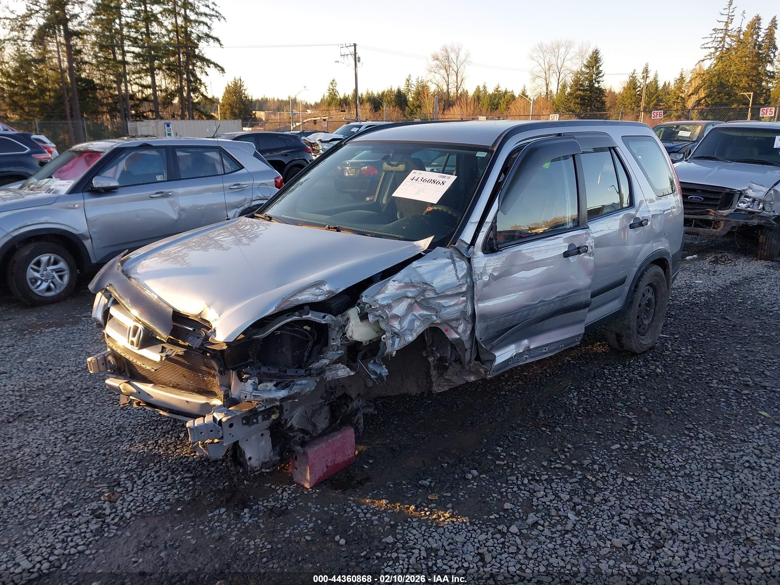 HONDA CR-V image 2