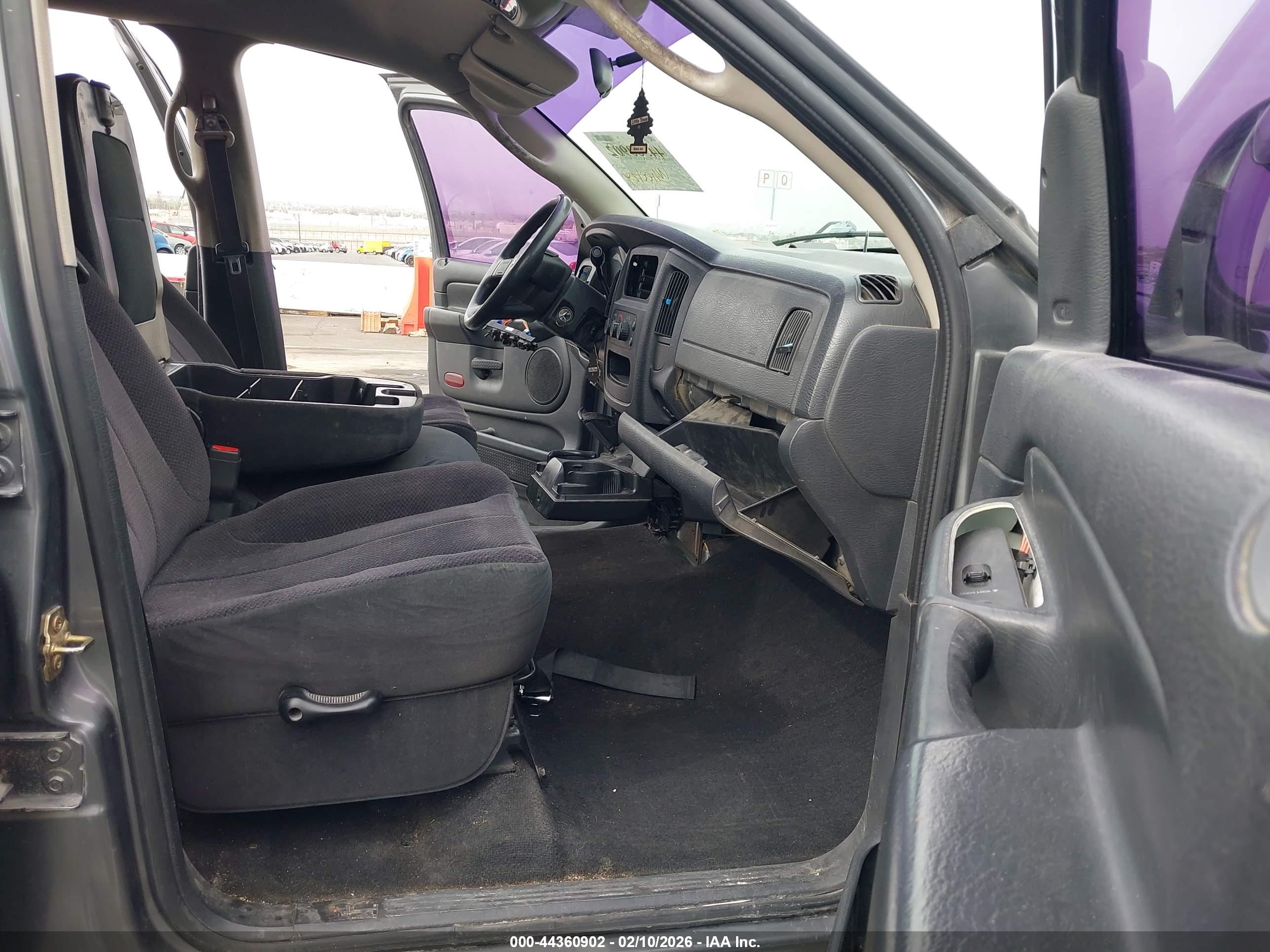 DODGE RAM image 5