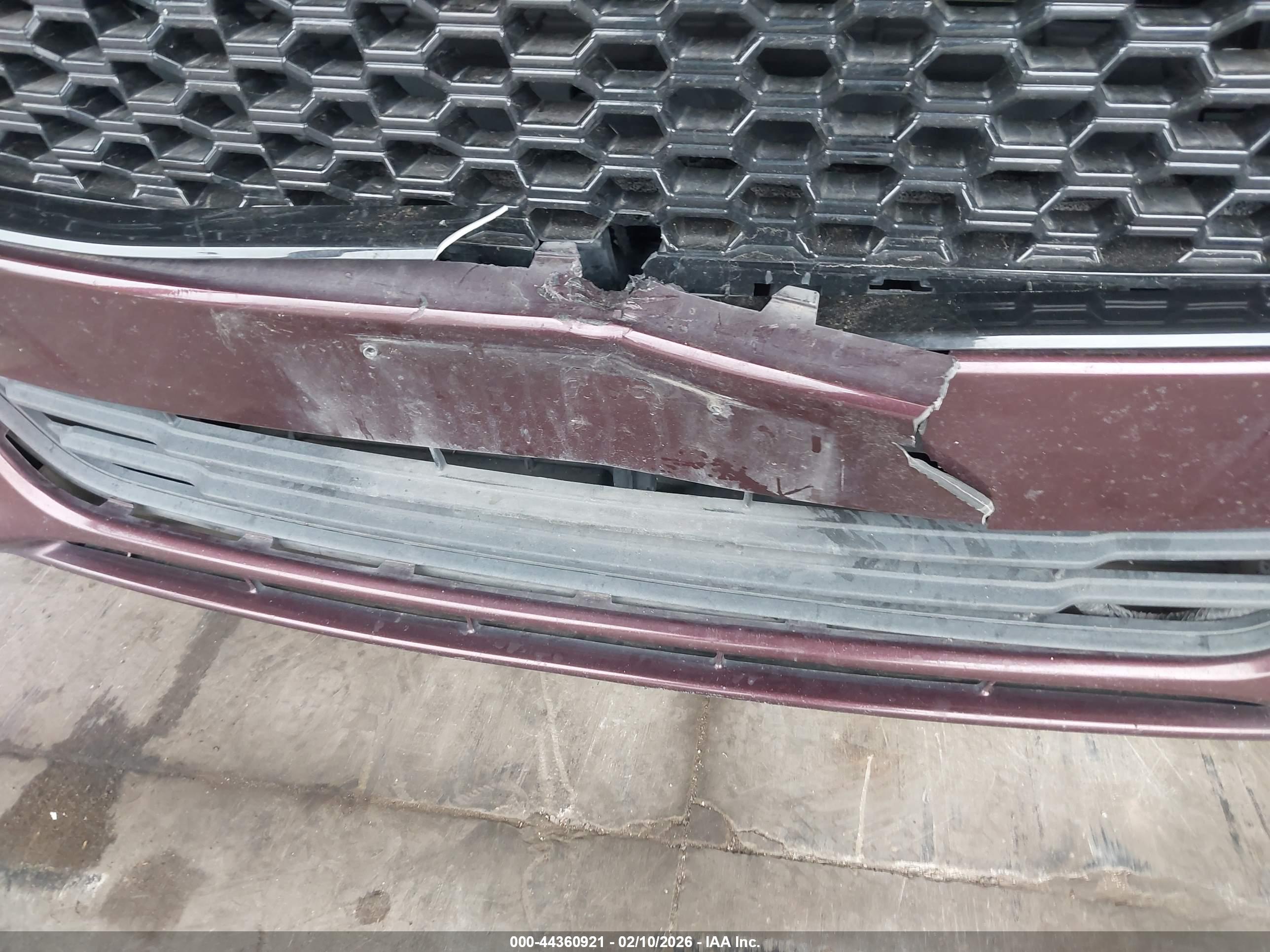 FORD FUSION image 6