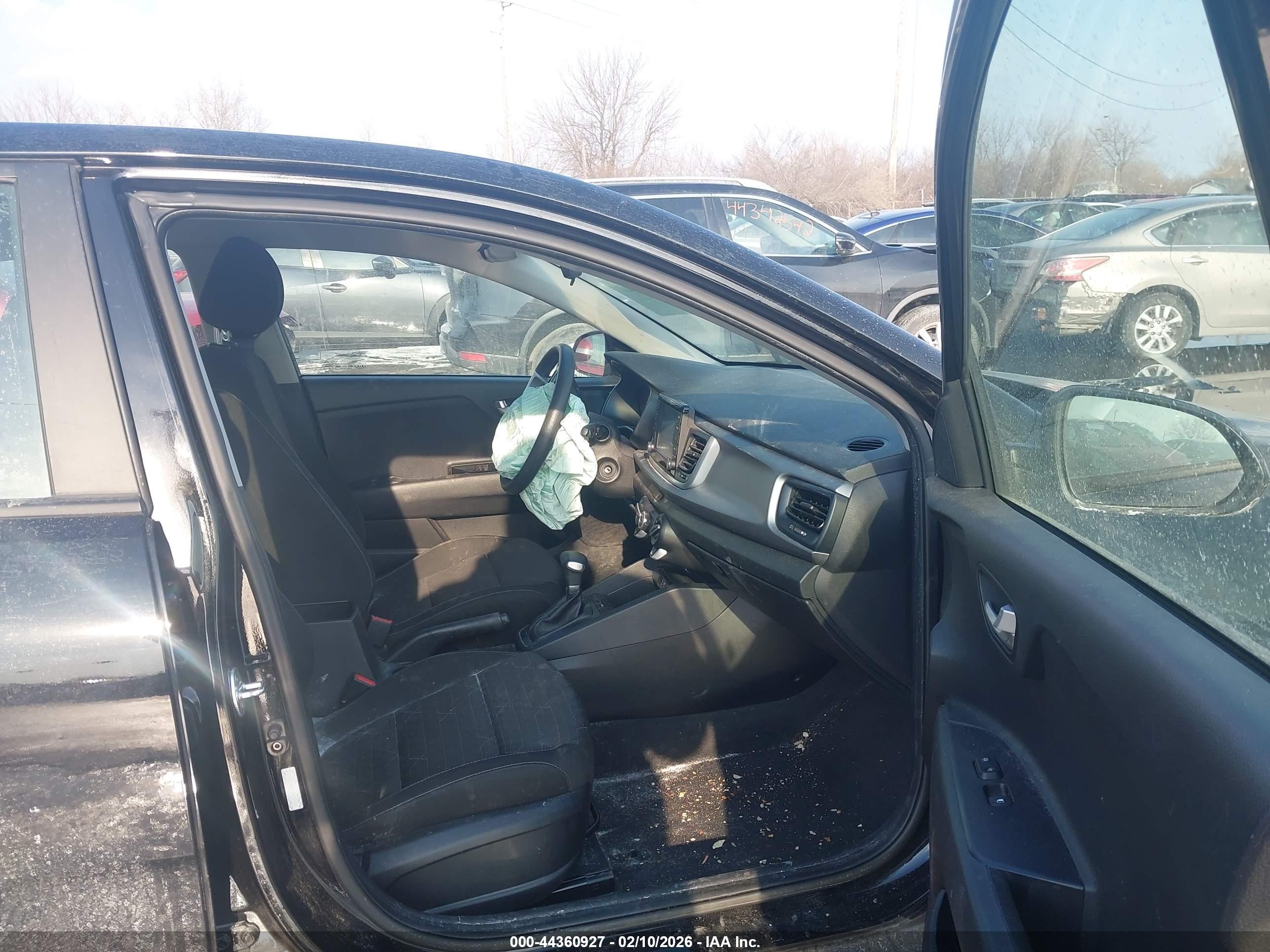 KIA RIO image 5