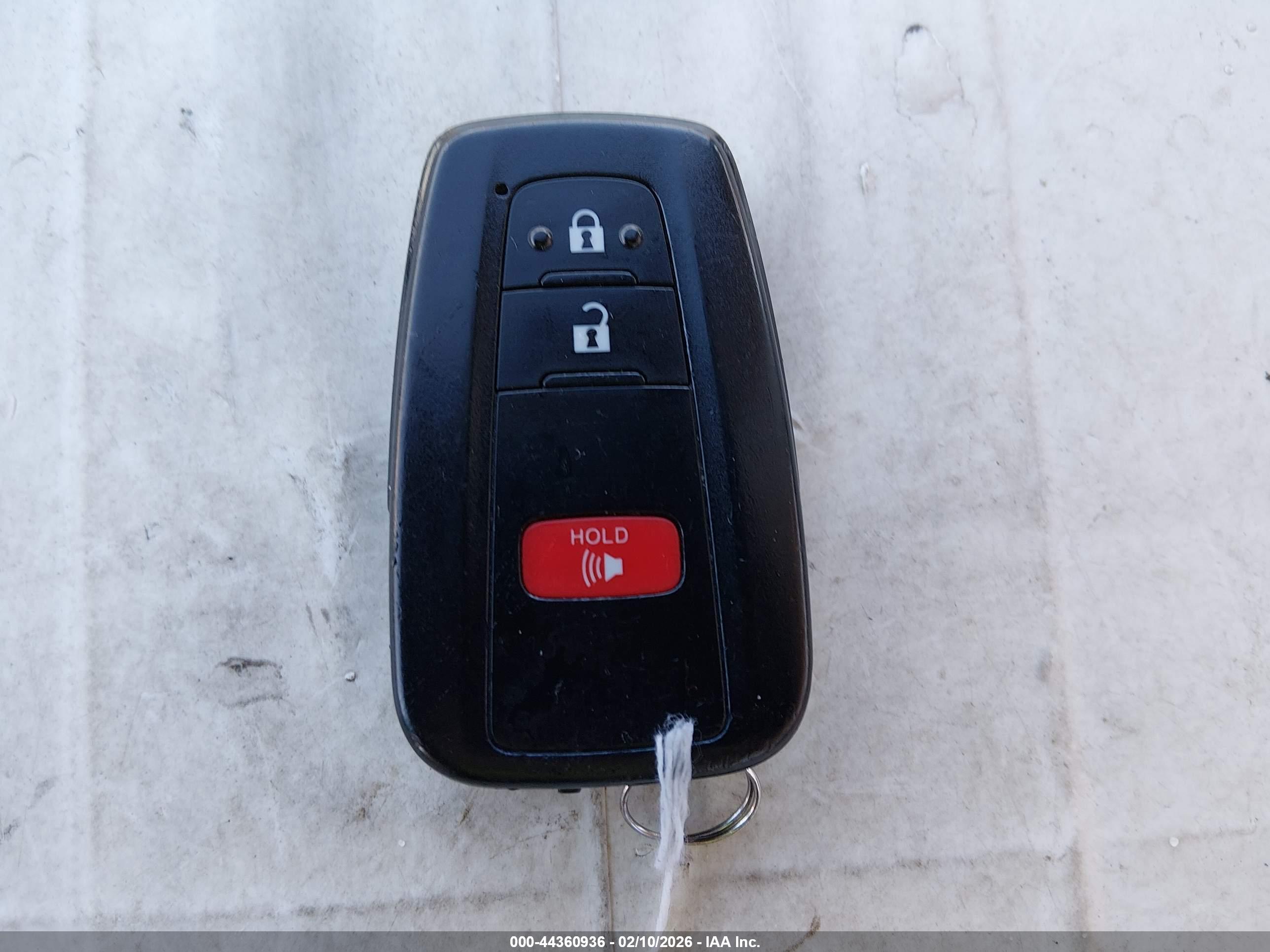 TOYOTA PRIUS image 11
