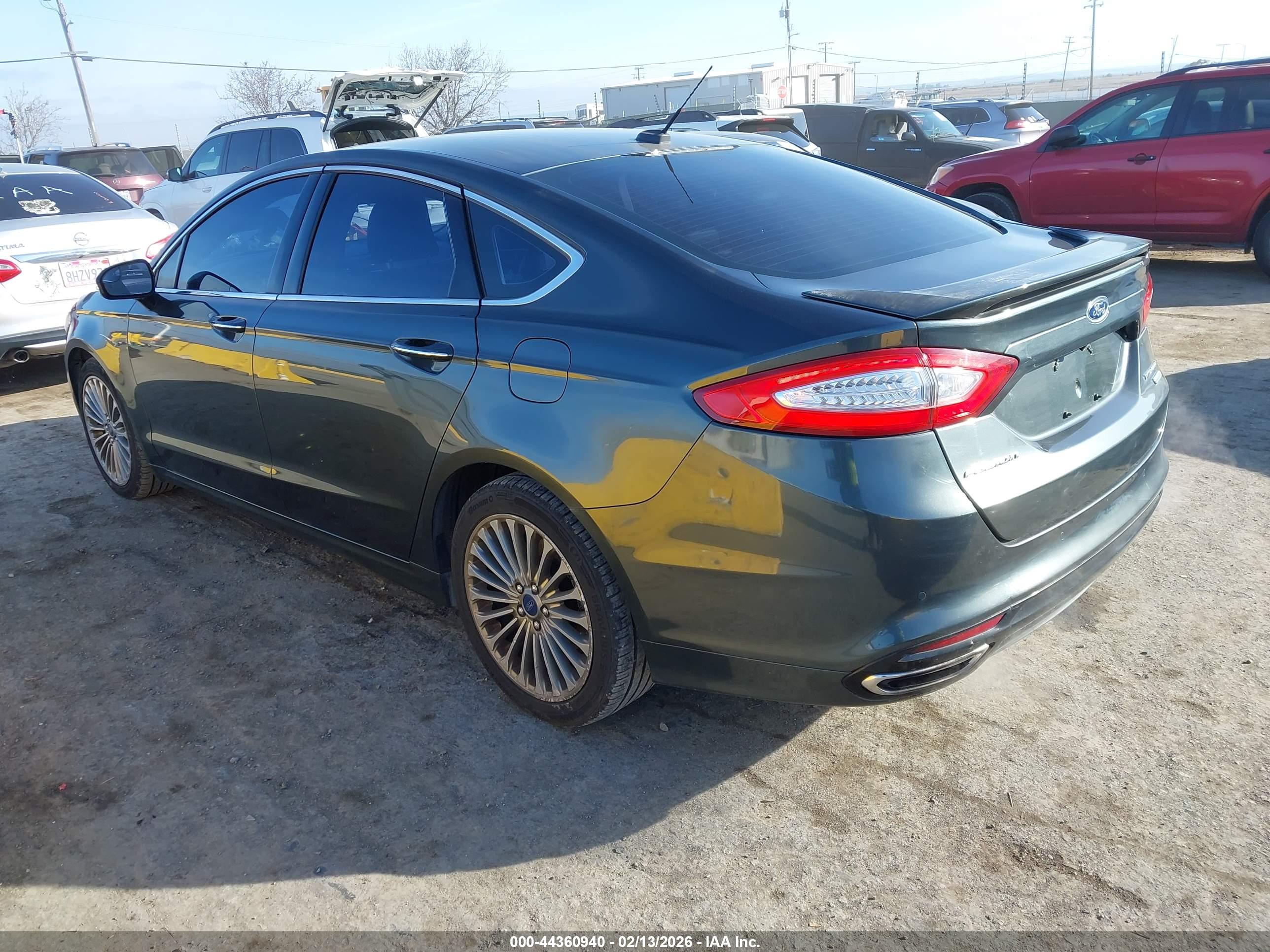 FORD FUSION image 3