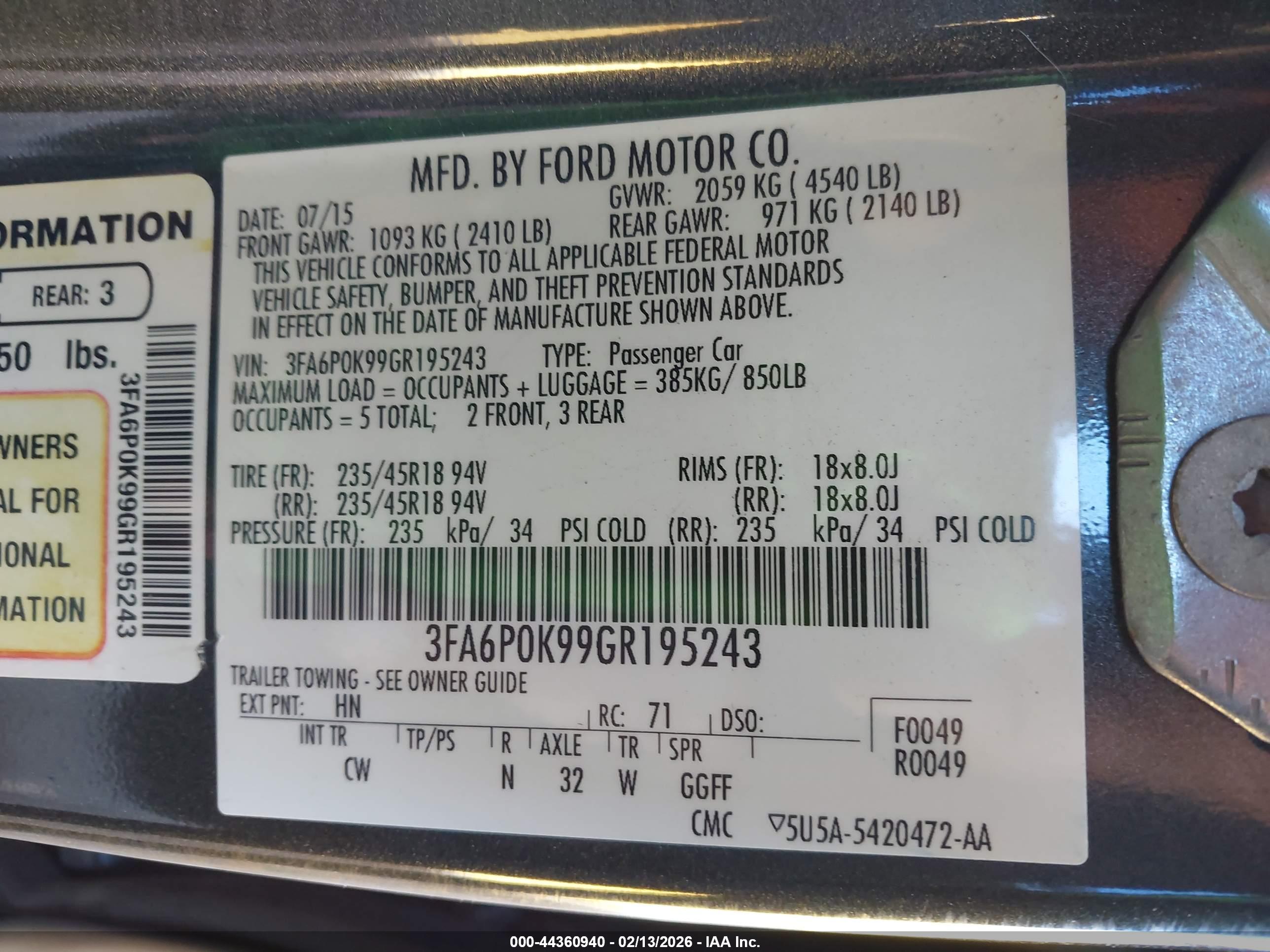 FORD FUSION image 9