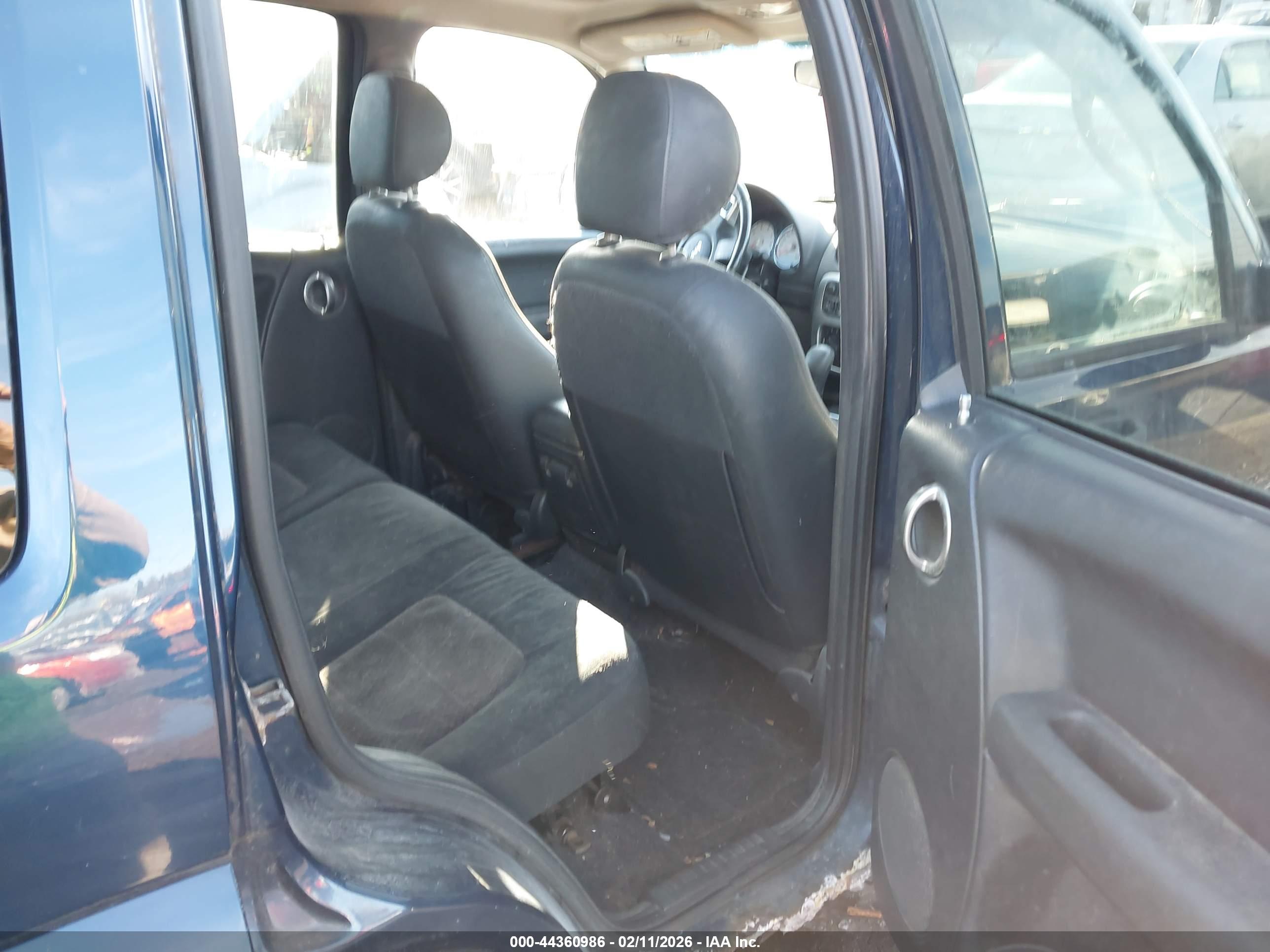JEEP LIBERTY image 8