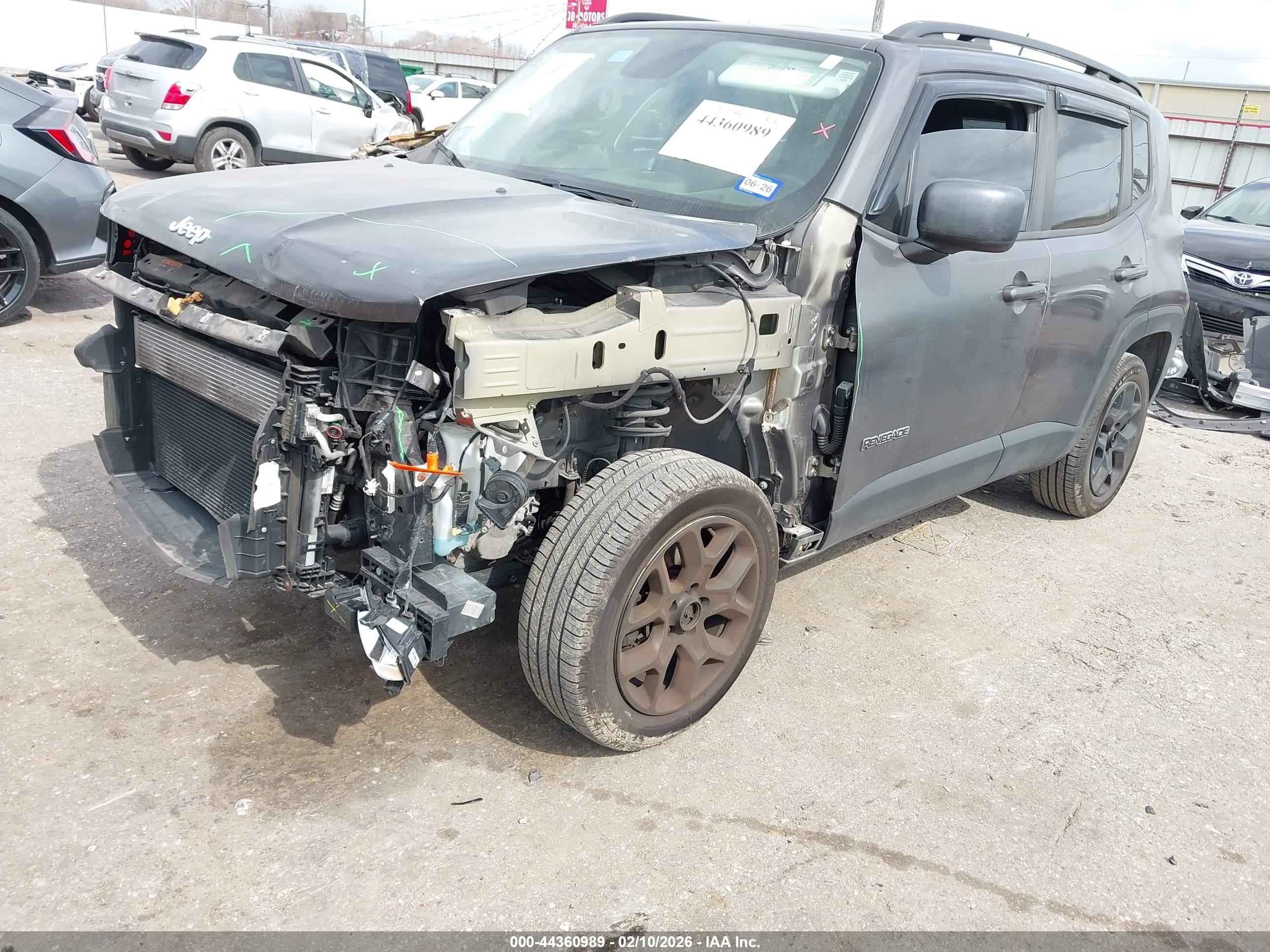 JEEP RENEGADE image 2