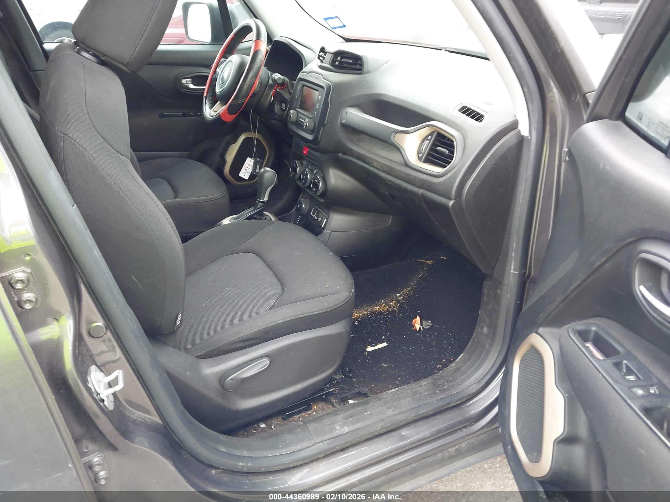 JEEP RENEGADE image 5