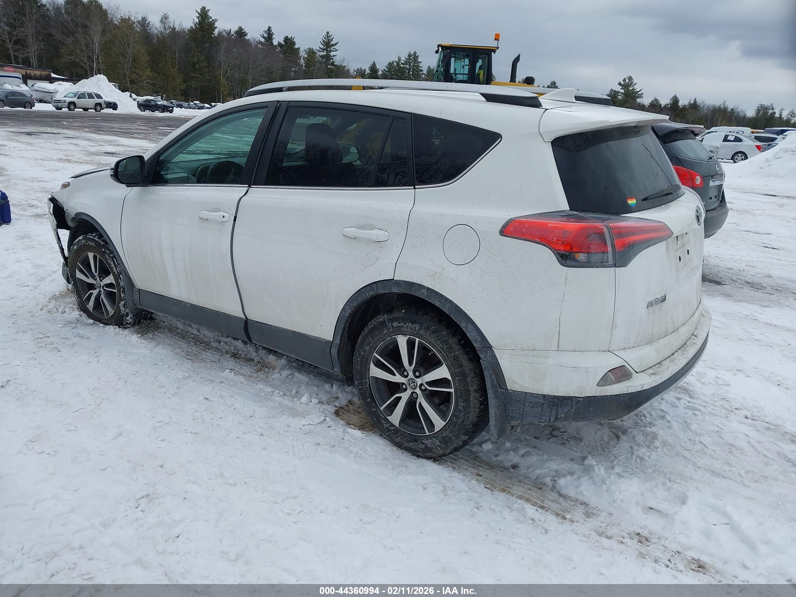 TOYOTA RAV4 image 3