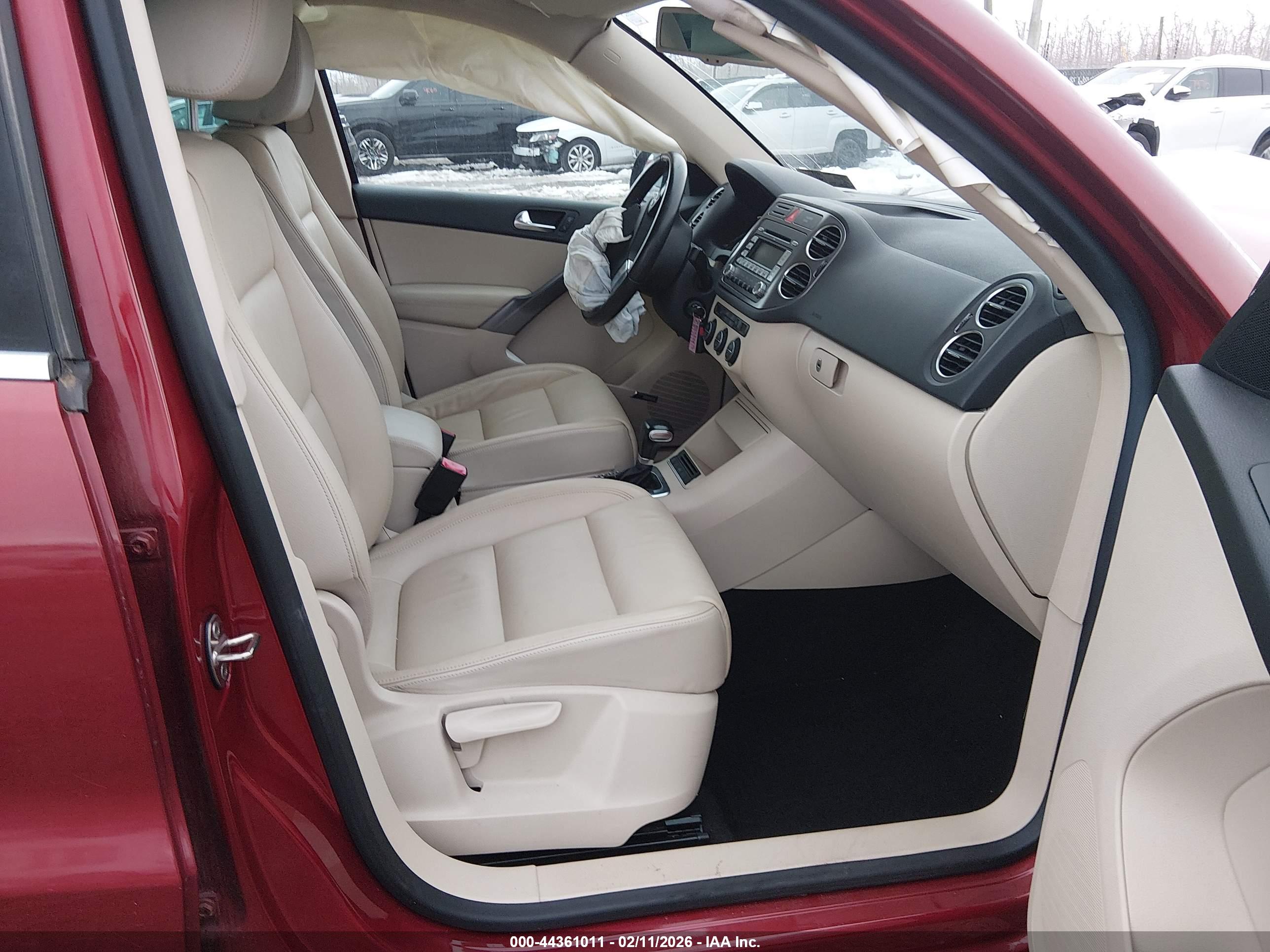 VOLKSWAGEN TIGUAN image 5