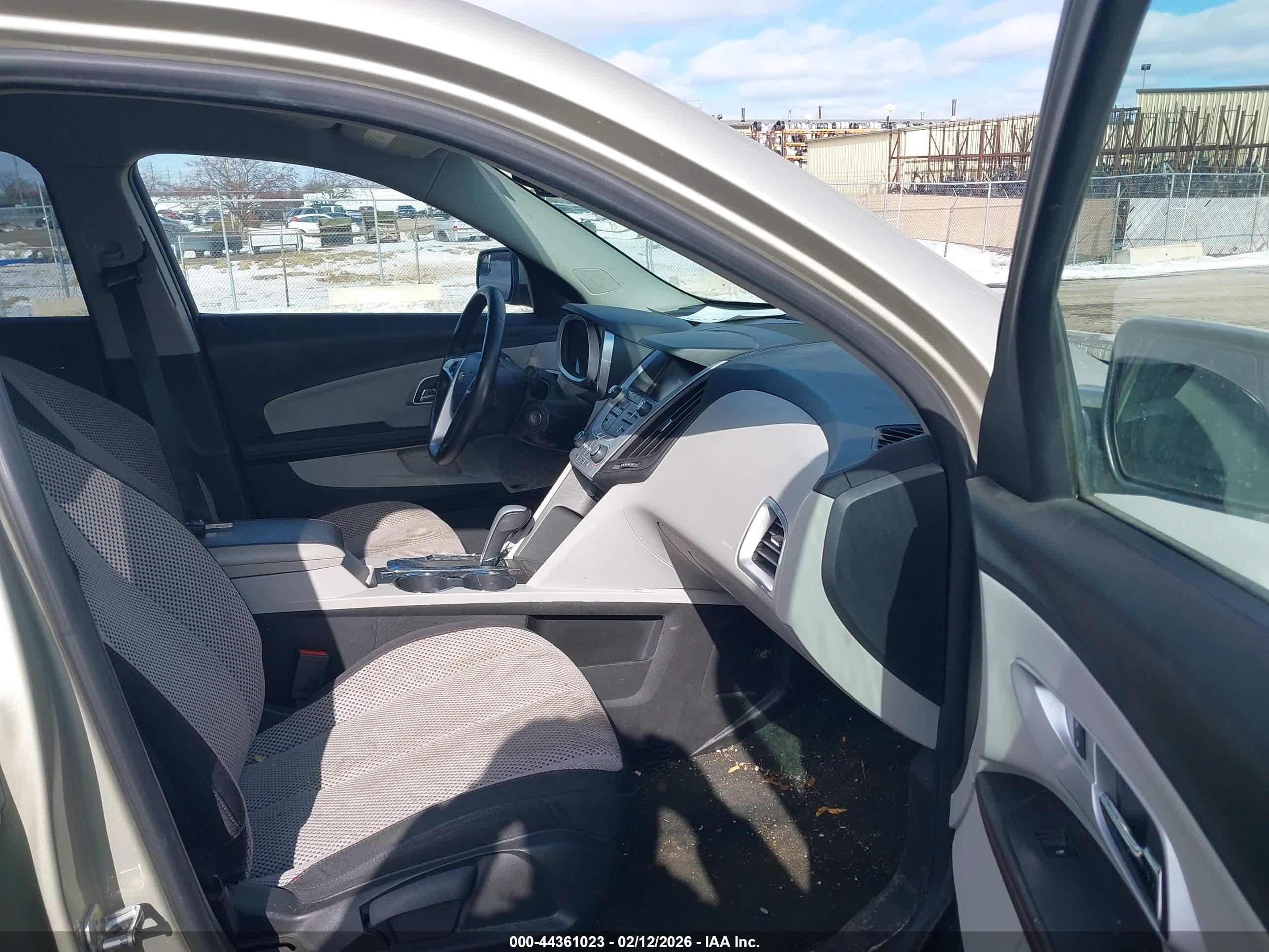 CHEVROLET EQUINOX image 5