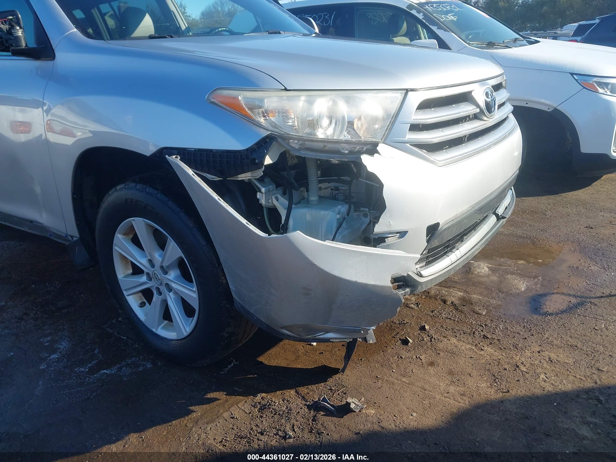 TOYOTA HIGHLANDER image 6